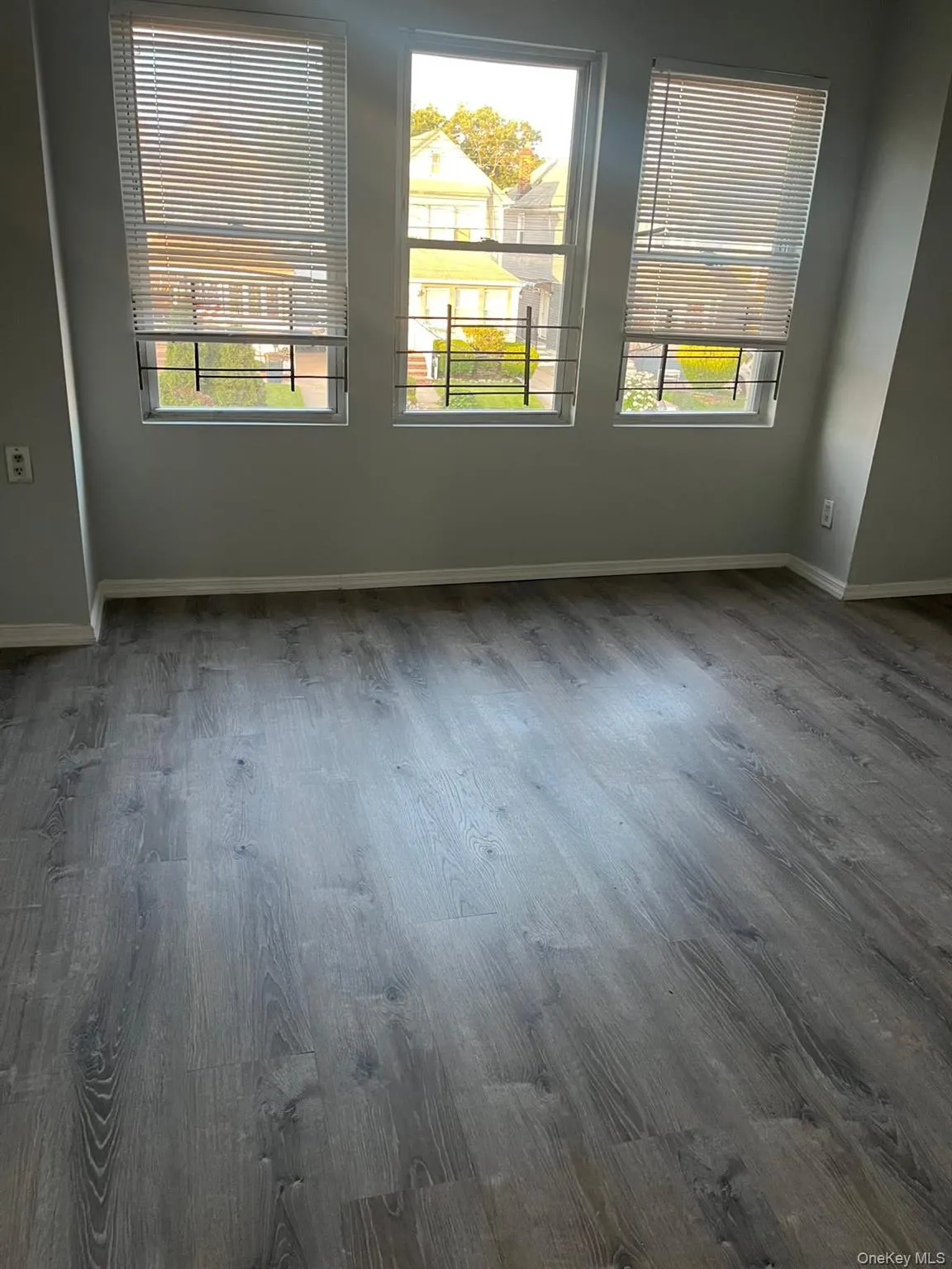 9324 207th Street, New York, NY, 4 Bedrooms Bedrooms, 8 Rooms Rooms,2 BathroomsBathrooms,Residential Lease,For Rent,207th,0,1025830 9324 207th Street, New York, NY, 4 Bedrooms Bedrooms, 8 Rooms Rooms,2 BathroomsBathrooms,Residential Lease,For Rent,207th,0,1025830