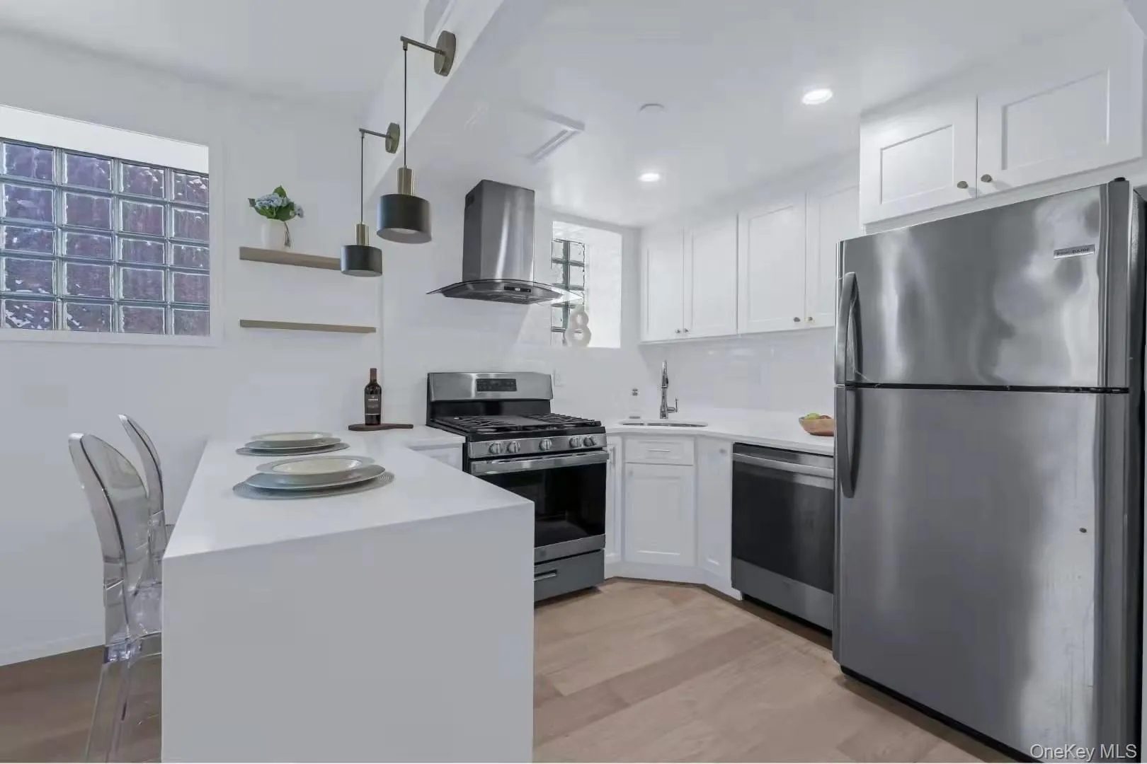 97-30 64th Avenue, New York, NY, 1 Bedroom Bedrooms, 3 Rooms Rooms,1 BathroomBathrooms,Residential,For Rent,64th,0,1025831 97-30 64th Avenue, New York, NY, 1 Bedroom Bedrooms, 3 Rooms Rooms,1 BathroomBathrooms,Residential,For Rent,64th,0,1025831