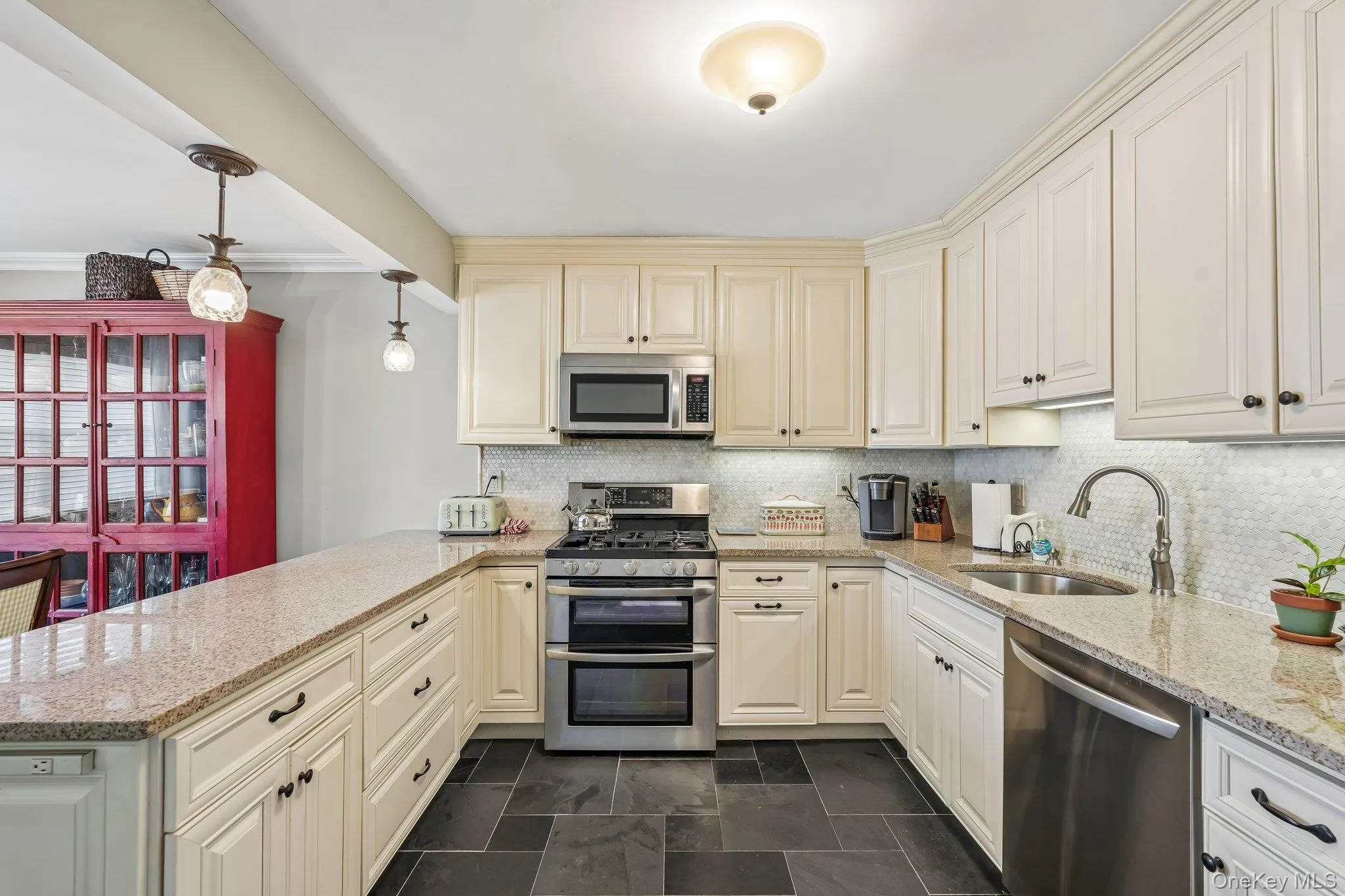 Stainless steel appliance Stainless steel appliance
