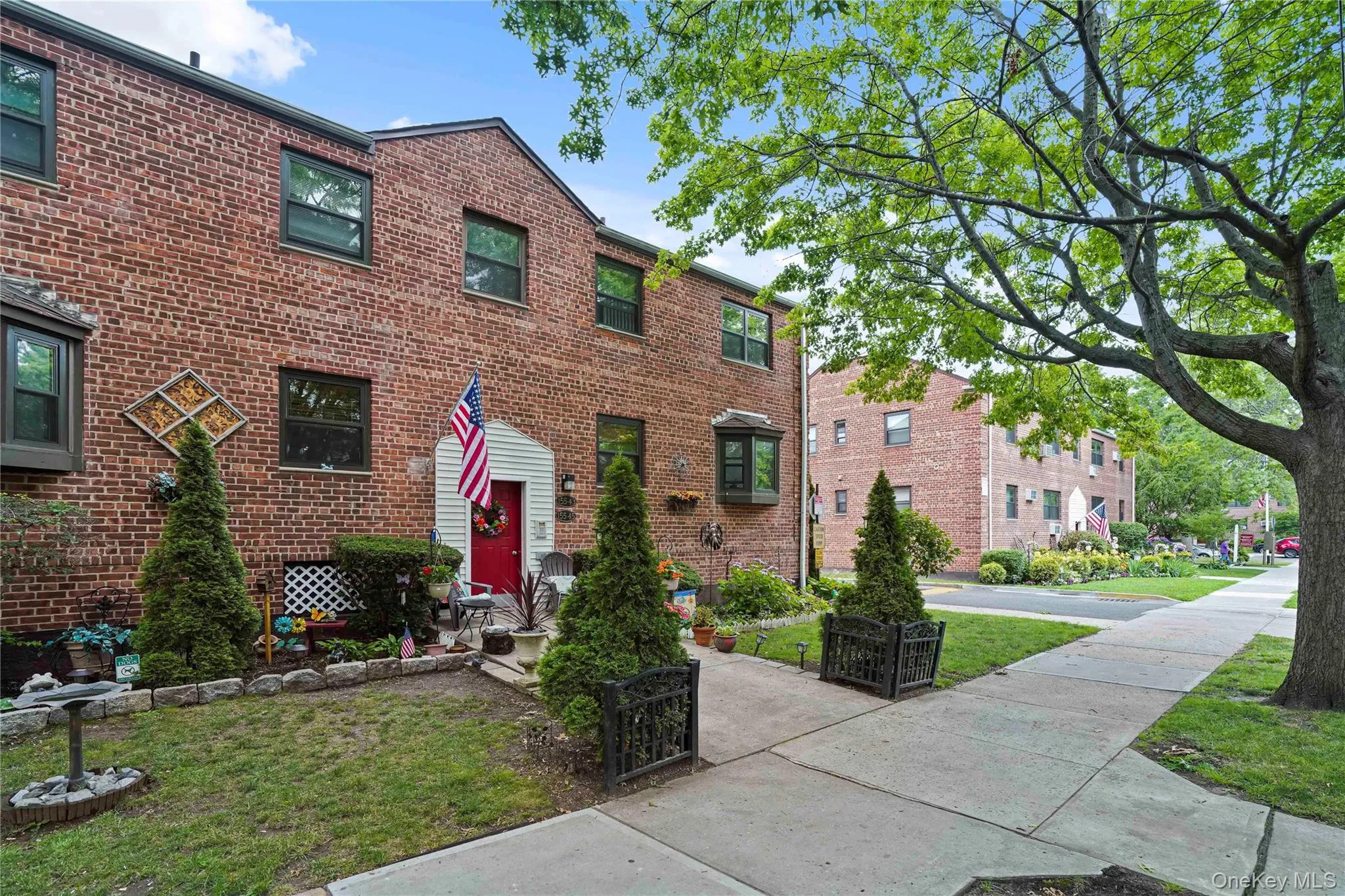 13729 81st Street, New York, NY, 3 Bedrooms Bedrooms, 6 Rooms Rooms,2 BathroomsBathrooms,Residential Lease,For Rent,81st,0,1025834 13729 81st Street, New York, NY, 3 Bedrooms Bedrooms, 6 Rooms Rooms,2 BathroomsBathrooms,Residential Lease,For Rent,81st,0,1025834