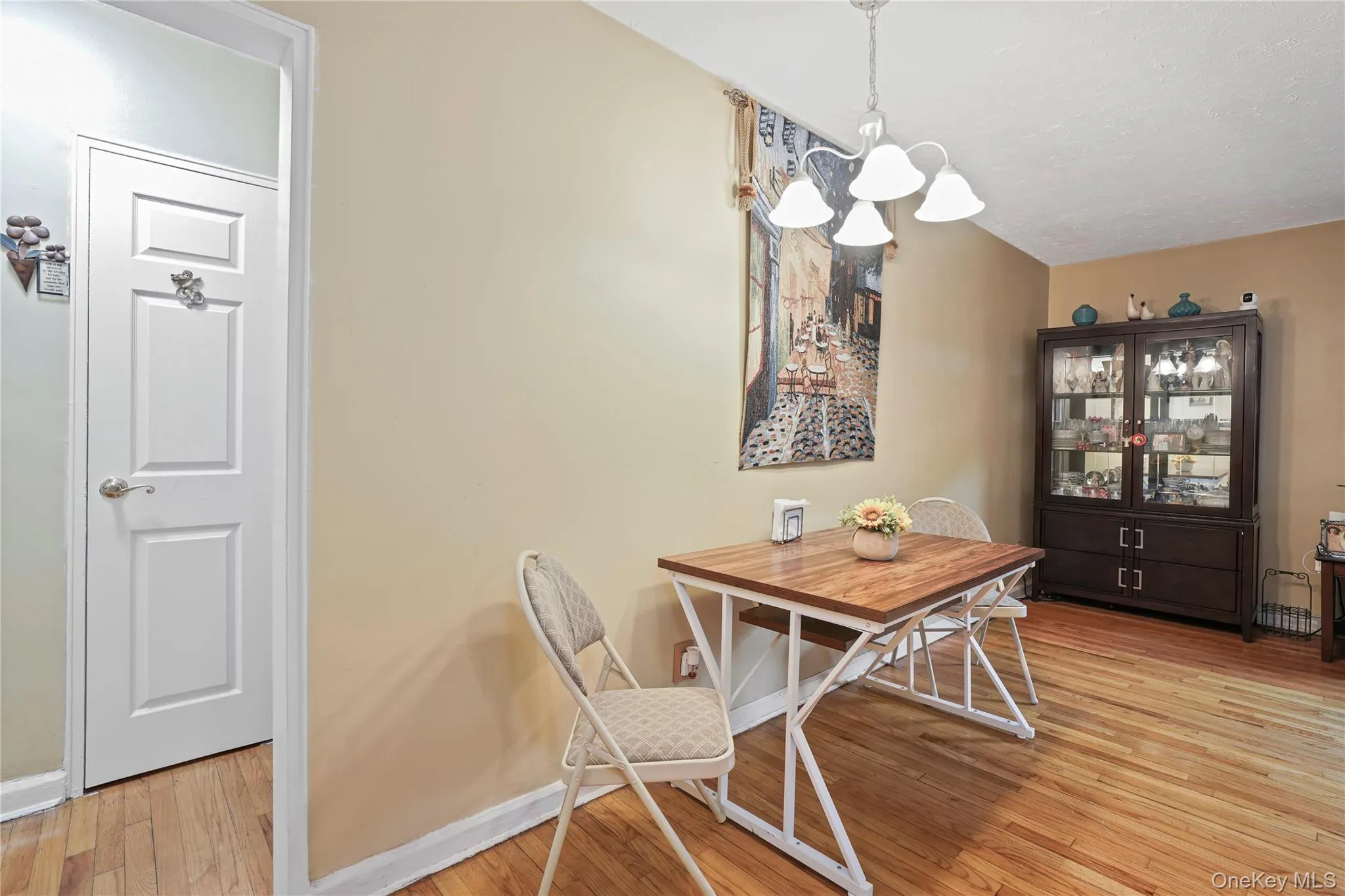 13729 81st Street, New York, NY, 3 Bedrooms Bedrooms, 6 Rooms Rooms,2 BathroomsBathrooms,Residential Lease,For Rent,81st,0,1025834 13729 81st Street, New York, NY, 3 Bedrooms Bedrooms, 6 Rooms Rooms,2 BathroomsBathrooms,Residential Lease,For Rent,81st,0,1025834