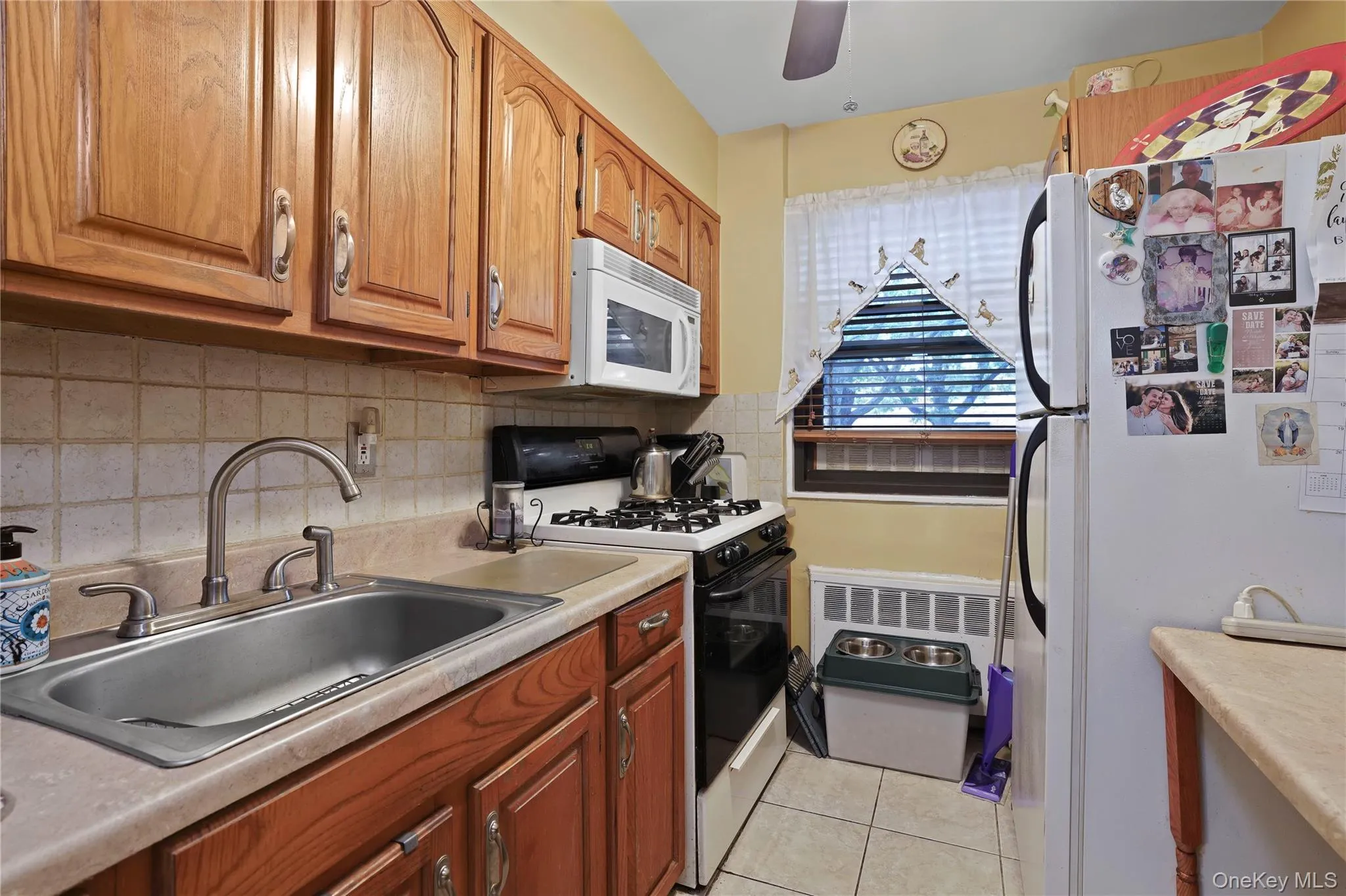 13729 81st Street, New York, NY, 3 Bedrooms Bedrooms, 6 Rooms Rooms,2 BathroomsBathrooms,Residential Lease,For Rent,81st,0,1025834 13729 81st Street, New York, NY, 3 Bedrooms Bedrooms, 6 Rooms Rooms,2 BathroomsBathrooms,Residential Lease,For Rent,81st,0,1025834