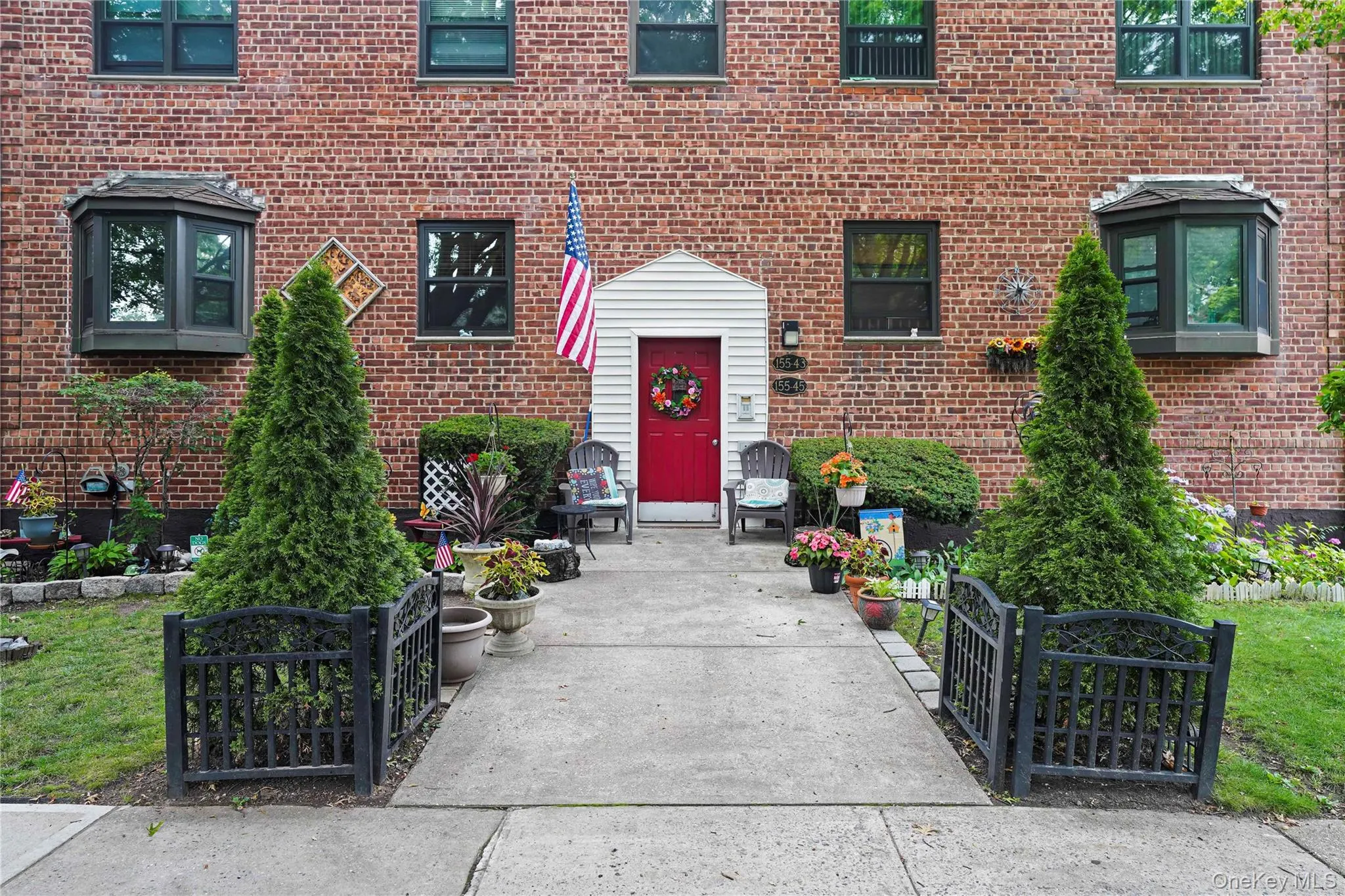 13729 81st Street, New York, NY, 3 Bedrooms Bedrooms, 6 Rooms Rooms,2 BathroomsBathrooms,Residential Lease,For Rent,81st,0,1025834 13729 81st Street, New York, NY, 3 Bedrooms Bedrooms, 6 Rooms Rooms,2 BathroomsBathrooms,Residential Lease,For Rent,81st,0,1025834
