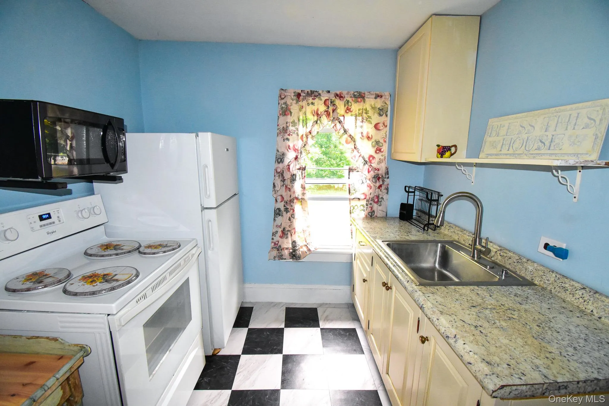 376 Terryville Road, Brookhaven, NY, 1 Bedroom Bedrooms, 4 Rooms Rooms,1 BathroomBathrooms,Residential Lease,For Rent,Terryville,0,1025835 376 Terryville Road, Brookhaven, NY, 1 Bedroom Bedrooms, 4 Rooms Rooms,1 BathroomBathrooms,Residential Lease,For Rent,Terryville,0,1025835