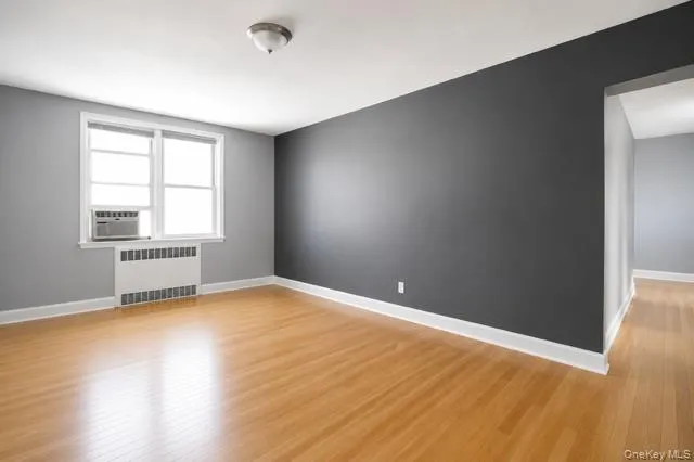 5620 Netherland Avenue, New York, NY, 1 Bedroom Bedrooms, 4 Rooms Rooms,1 BathroomBathrooms,Residential,For Rent,Netherland,0,1025840 5620 Netherland Avenue, New York, NY, 1 Bedroom Bedrooms, 4 Rooms Rooms,1 BathroomBathrooms,Residential,For Rent,Netherland,0,1025840