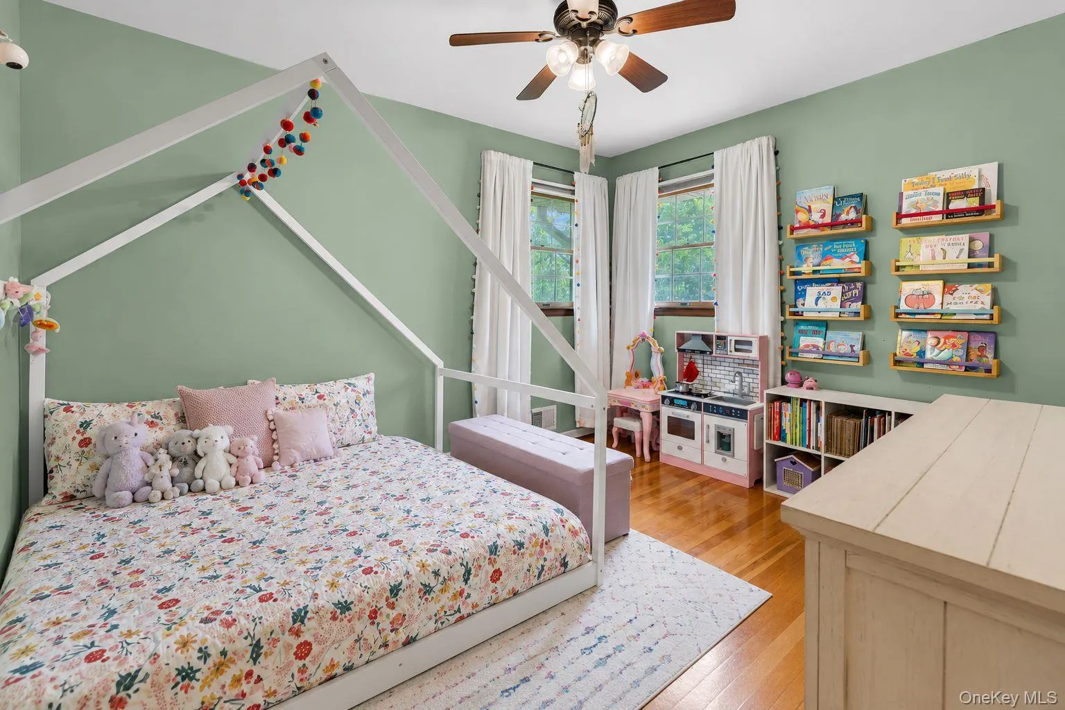 46 Sherbrooke Drive, Smithtown, NY, 4 Bedrooms Bedrooms, 9 Rooms Rooms,2 BathroomsBathrooms,Residential,For Rent,Sherbrooke,0,1025845 46 Sherbrooke Drive, Smithtown, NY, 4 Bedrooms Bedrooms, 9 Rooms Rooms,2 BathroomsBathrooms,Residential,For Rent,Sherbrooke,0,1025845