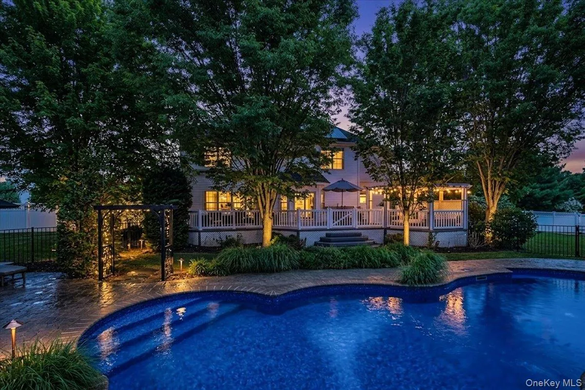 6 Arborvitae Lane, Brookhaven, NY, 5 Bedrooms Bedrooms, 10 Rooms Rooms,2 BathroomsBathrooms,Residential,For Rent,Arborvitae,0,1025846 6 Arborvitae Lane, Brookhaven, NY, 5 Bedrooms Bedrooms, 10 Rooms Rooms,2 BathroomsBathrooms,Residential,For Rent,Arborvitae,0,1025846