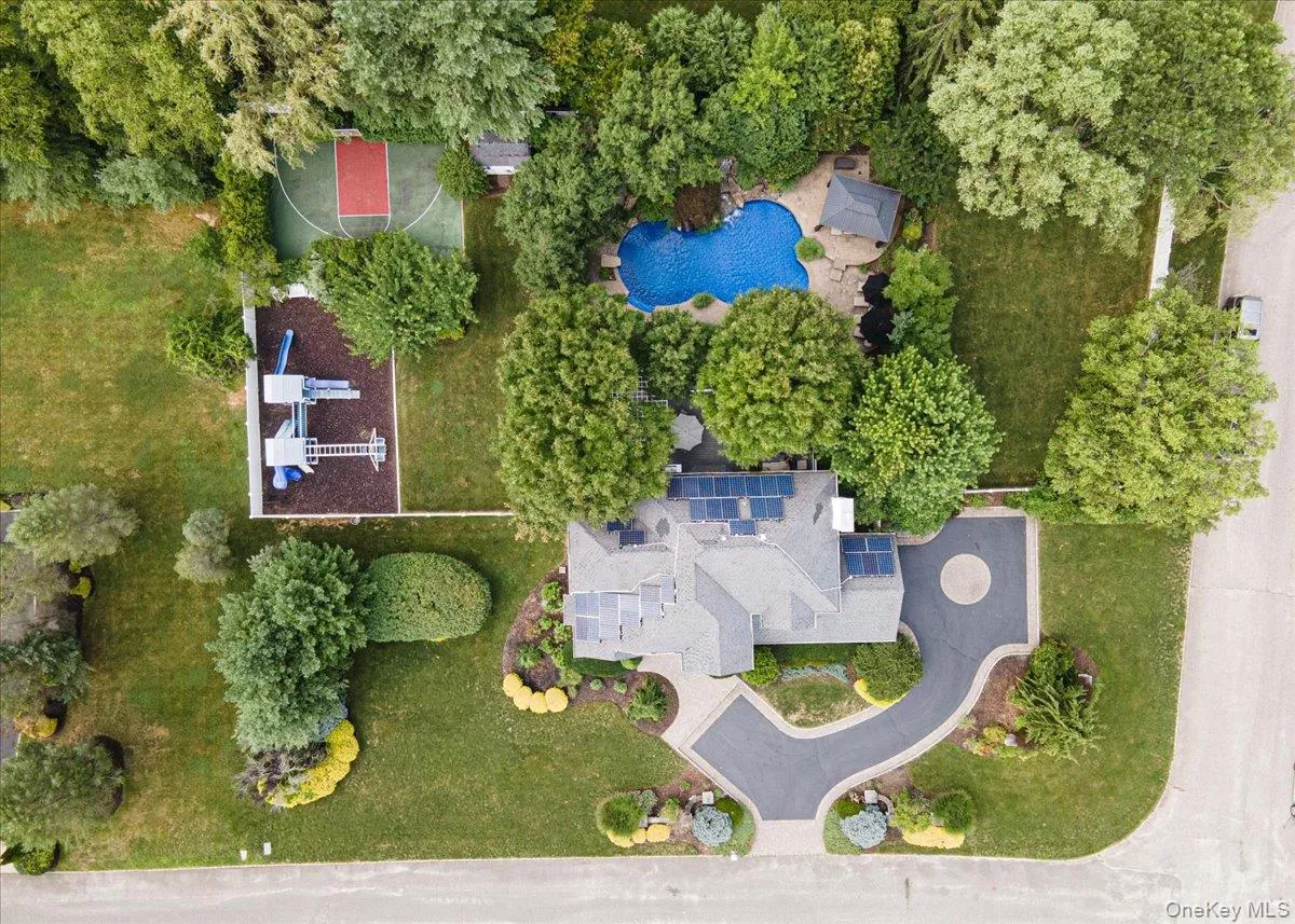 6 Arborvitae Lane, Brookhaven, NY, 5 Bedrooms Bedrooms, 10 Rooms Rooms,2 BathroomsBathrooms,Residential,For Rent,Arborvitae,0,1025846 6 Arborvitae Lane, Brookhaven, NY, 5 Bedrooms Bedrooms, 10 Rooms Rooms,2 BathroomsBathrooms,Residential,For Rent,Arborvitae,0,1025846