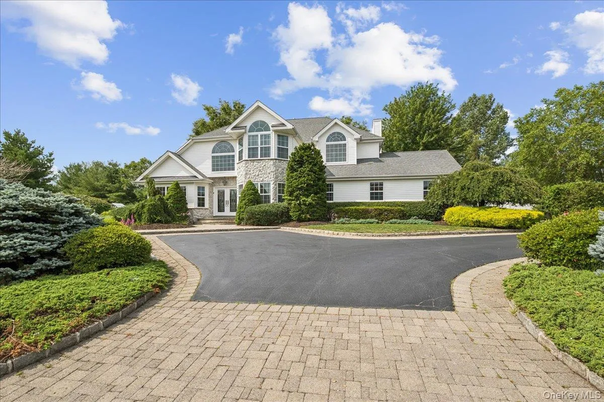 6 Arborvitae Lane, Brookhaven, NY, 5 Bedrooms Bedrooms, 10 Rooms Rooms,2 BathroomsBathrooms,Residential,For Rent,Arborvitae,0,1025846 6 Arborvitae Lane, Brookhaven, NY, 5 Bedrooms Bedrooms, 10 Rooms Rooms,2 BathroomsBathrooms,Residential,For Rent,Arborvitae,0,1025846