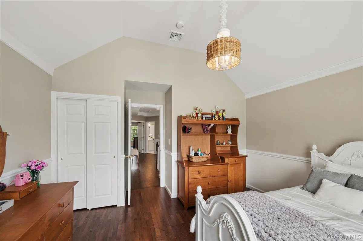 6 Arborvitae Lane, Brookhaven, NY, 5 Bedrooms Bedrooms, 10 Rooms Rooms,2 BathroomsBathrooms,Residential,For Rent,Arborvitae,0,1025846 6 Arborvitae Lane, Brookhaven, NY, 5 Bedrooms Bedrooms, 10 Rooms Rooms,2 BathroomsBathrooms,Residential,For Rent,Arborvitae,0,1025846