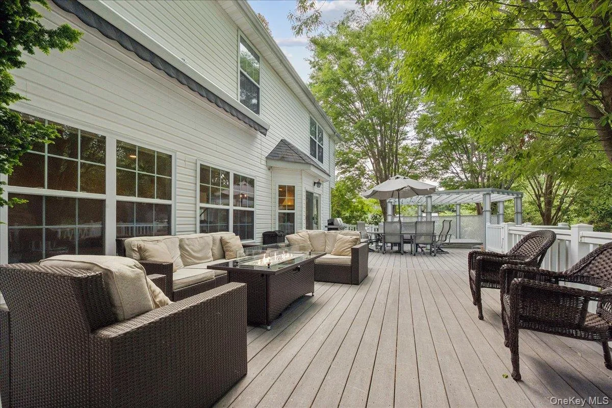 6 Arborvitae Lane, Brookhaven, NY, 5 Bedrooms Bedrooms, 10 Rooms Rooms,2 BathroomsBathrooms,Residential,For Rent,Arborvitae,0,1025846 6 Arborvitae Lane, Brookhaven, NY, 5 Bedrooms Bedrooms, 10 Rooms Rooms,2 BathroomsBathrooms,Residential,For Rent,Arborvitae,0,1025846