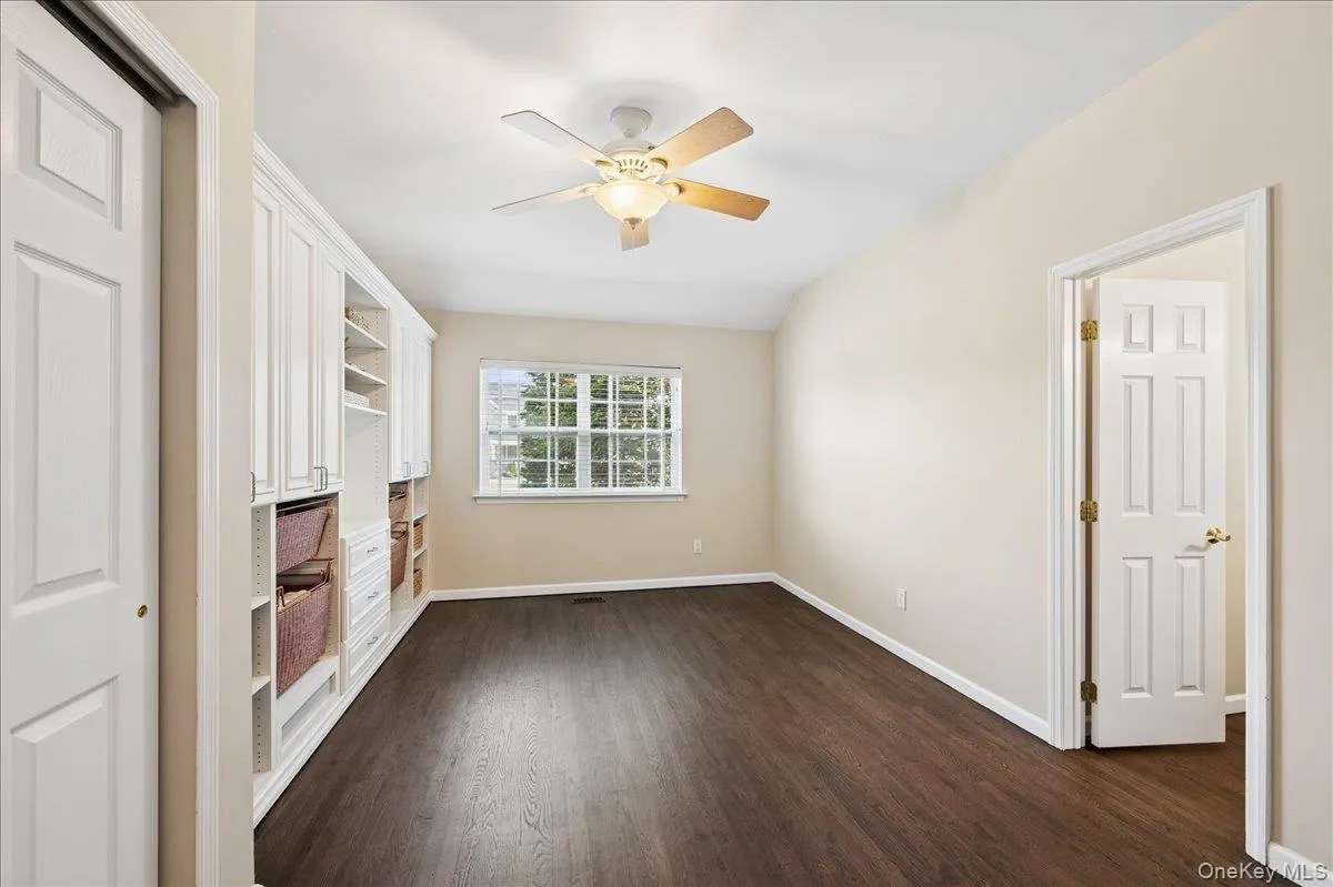6 Arborvitae Lane, Brookhaven, NY, 5 Bedrooms Bedrooms, 10 Rooms Rooms,2 BathroomsBathrooms,Residential,For Rent,Arborvitae,0,1025846 6 Arborvitae Lane, Brookhaven, NY, 5 Bedrooms Bedrooms, 10 Rooms Rooms,2 BathroomsBathrooms,Residential,For Rent,Arborvitae,0,1025846