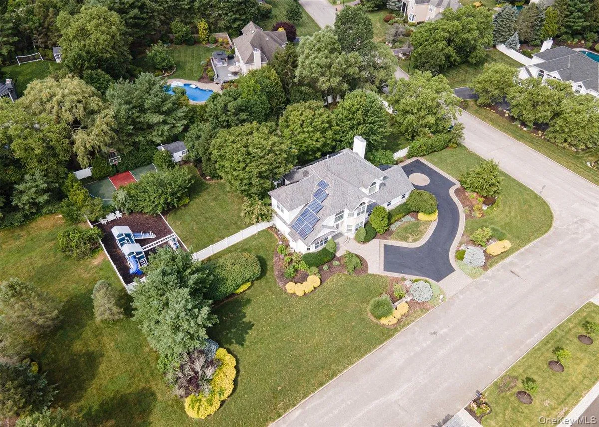 6 Arborvitae Lane, Brookhaven, NY, 5 Bedrooms Bedrooms, 10 Rooms Rooms,2 BathroomsBathrooms,Residential,For Rent,Arborvitae,0,1025846 6 Arborvitae Lane, Brookhaven, NY, 5 Bedrooms Bedrooms, 10 Rooms Rooms,2 BathroomsBathrooms,Residential,For Rent,Arborvitae,0,1025846
