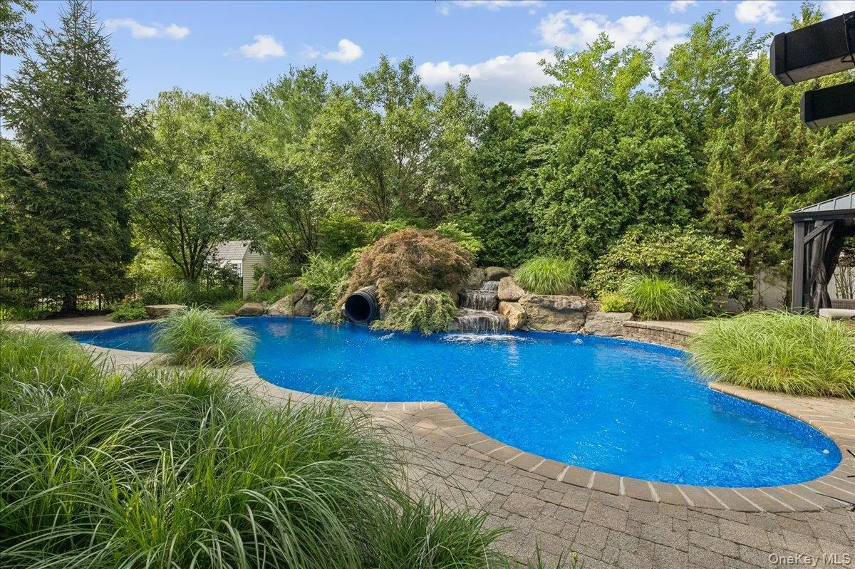6 Arborvitae Lane, Brookhaven, NY, 5 Bedrooms Bedrooms, 10 Rooms Rooms,2 BathroomsBathrooms,Residential,For Rent,Arborvitae,0,1025846 6 Arborvitae Lane, Brookhaven, NY, 5 Bedrooms Bedrooms, 10 Rooms Rooms,2 BathroomsBathrooms,Residential,For Rent,Arborvitae,0,1025846