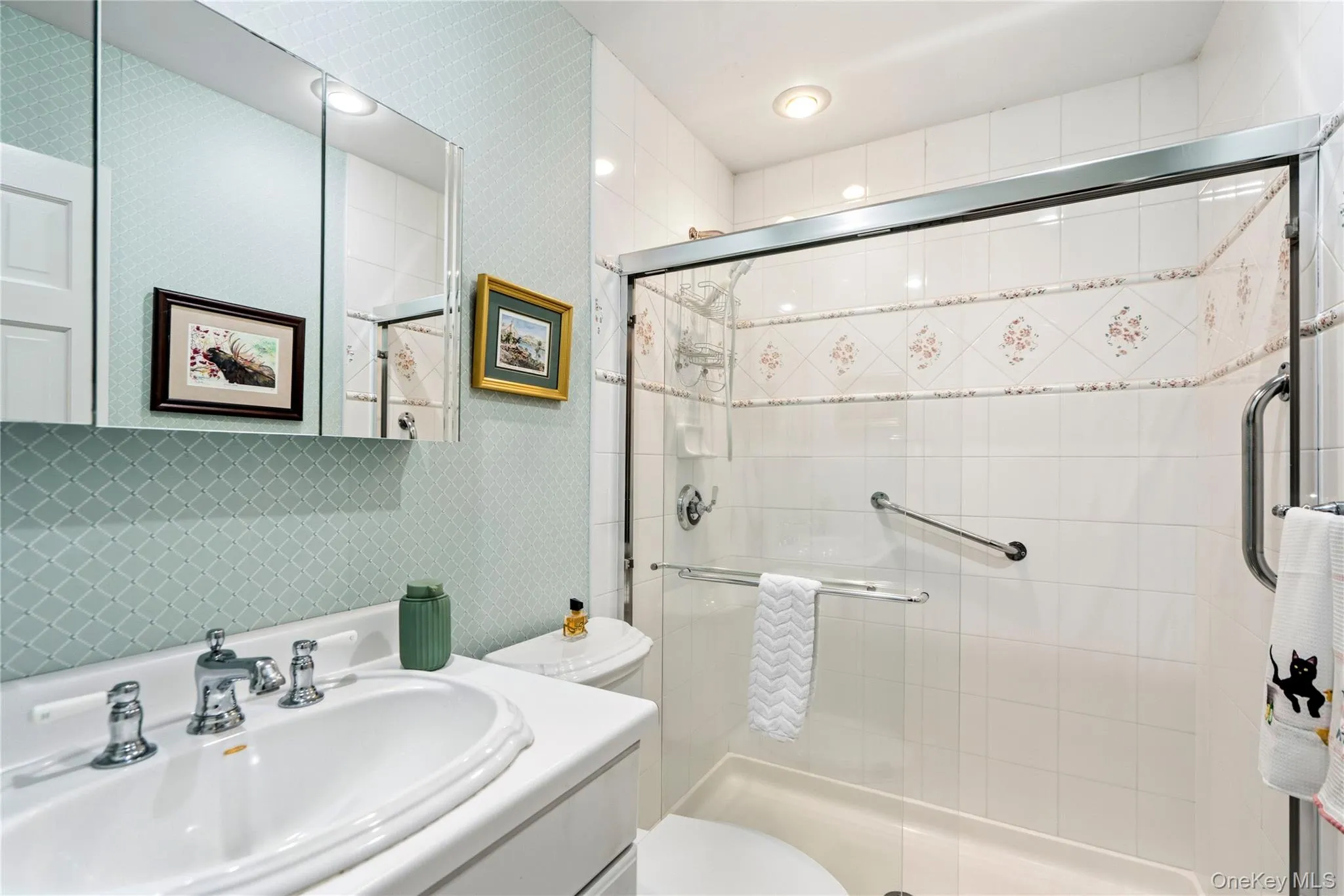 Full Bathroom Full Bathroom