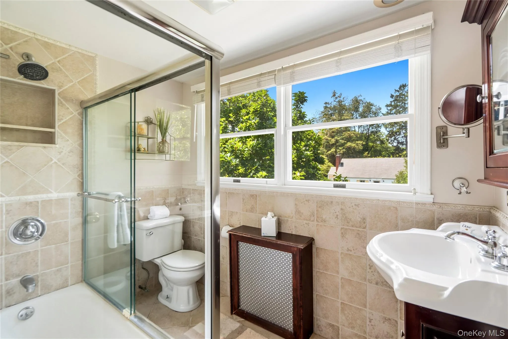Full Bathroom Full Bathroom