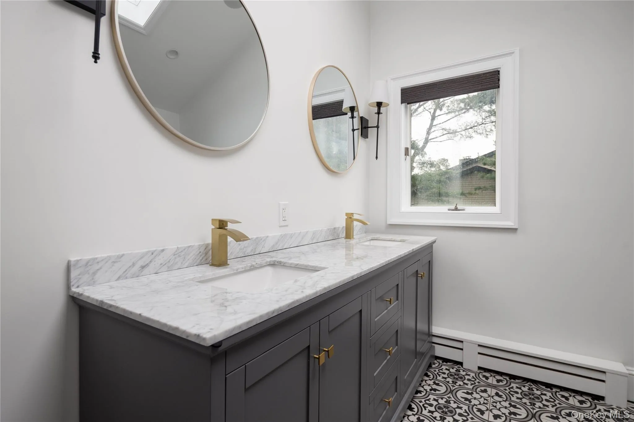 37 Soundview Drive, Brookhaven, NY, 4 Bedrooms Bedrooms, 13 Rooms Rooms,3 BathroomsBathrooms,Residential,For Rent,Soundview,0,1025848 37 Soundview Drive, Brookhaven, NY, 4 Bedrooms Bedrooms, 13 Rooms Rooms,3 BathroomsBathrooms,Residential,For Rent,Soundview,0,1025848