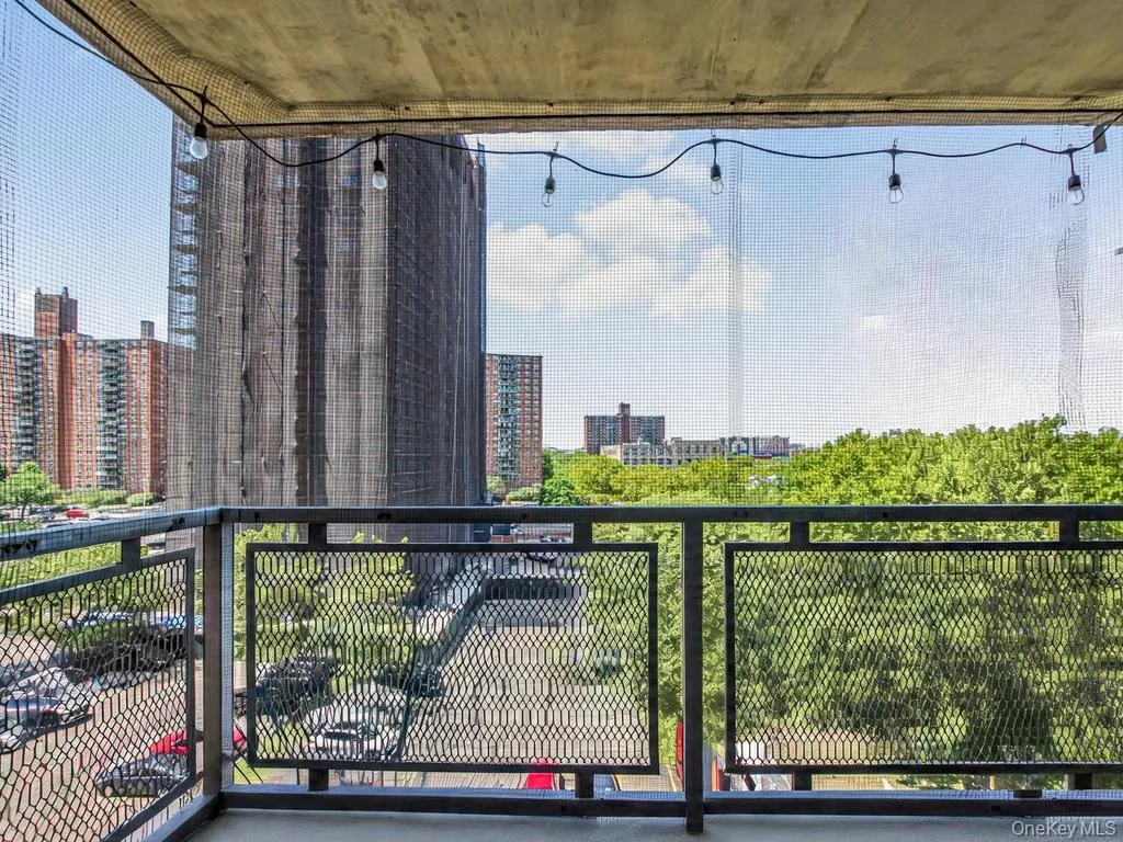 875 Morrison Avenue, New York, NY, 2 Bedrooms Bedrooms, 6 Rooms Rooms,1 BathroomBathrooms,Residential,For Rent,Morrison,0,1025849 875 Morrison Avenue, New York, NY, 2 Bedrooms Bedrooms, 6 Rooms Rooms,1 BathroomBathrooms,Residential,For Rent,Morrison,0,1025849