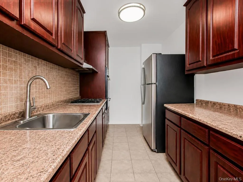 875 Morrison Avenue, New York, NY, 2 Bedrooms Bedrooms, 6 Rooms Rooms,1 BathroomBathrooms,Residential,For Rent,Morrison,0,1025849 875 Morrison Avenue, New York, NY, 2 Bedrooms Bedrooms, 6 Rooms Rooms,1 BathroomBathrooms,Residential,For Rent,Morrison,0,1025849