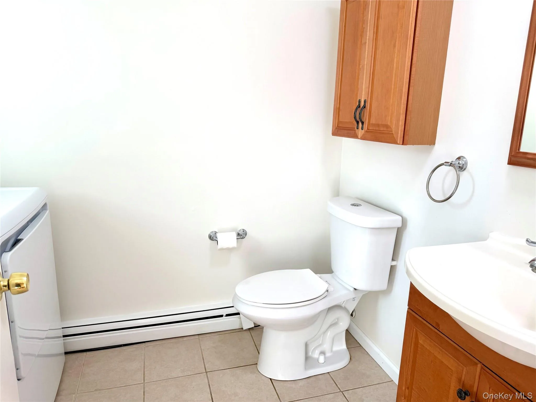 209 Everett Place, Montgomery, NY, 2 Bedrooms Bedrooms, 6 Rooms Rooms,1 BathroomBathrooms,Residential Lease,For Rent,Everett,0,1025850 209 Everett Place, Montgomery, NY, 2 Bedrooms Bedrooms, 6 Rooms Rooms,1 BathroomBathrooms,Residential Lease,For Rent,Everett,0,1025850