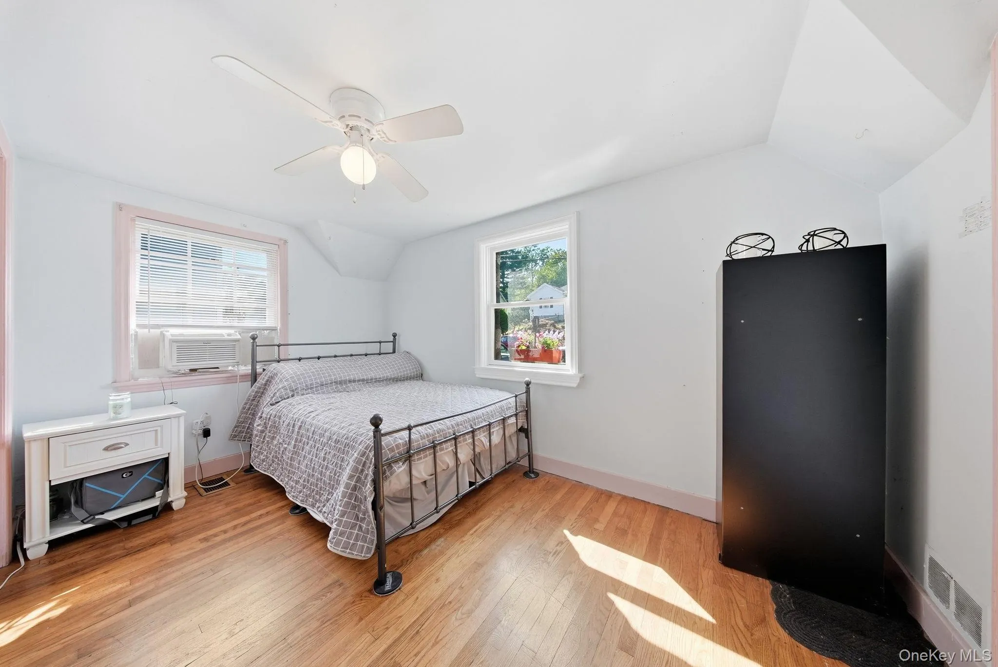48-50 Mountain Avenue, Middletown, NY, 3 Bedrooms Bedrooms, 7 Rooms Rooms,1 BathroomBathrooms,Residential,For Rent,Mountain,0,1025851 48-50 Mountain Avenue, Middletown, NY, 3 Bedrooms Bedrooms, 7 Rooms Rooms,1 BathroomBathrooms,Residential,For Rent,Mountain,0,1025851