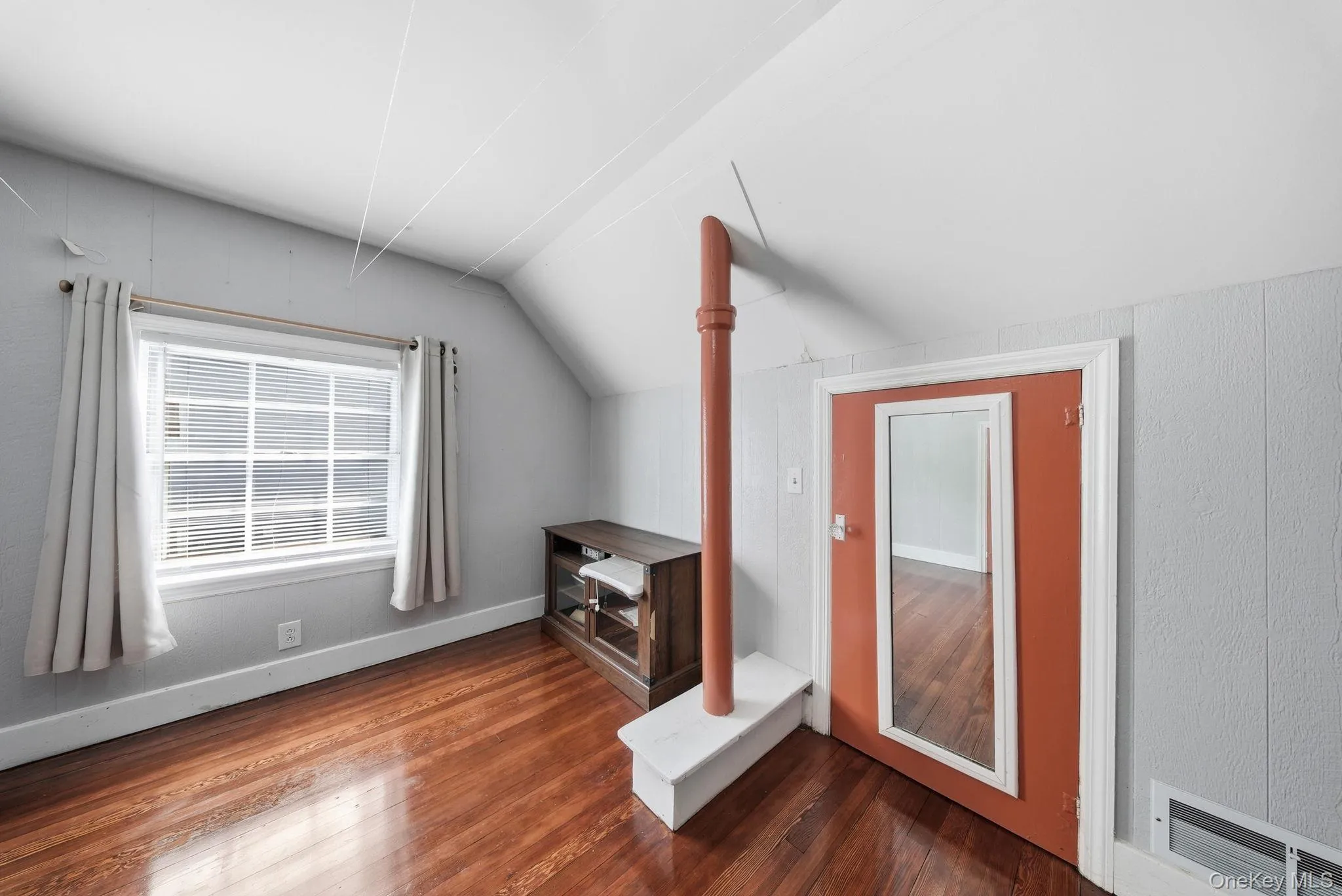 48-50 Mountain Avenue, Middletown, NY, 3 Bedrooms Bedrooms, 7 Rooms Rooms,1 BathroomBathrooms,Residential,For Rent,Mountain,0,1025851 48-50 Mountain Avenue, Middletown, NY, 3 Bedrooms Bedrooms, 7 Rooms Rooms,1 BathroomBathrooms,Residential,For Rent,Mountain,0,1025851
