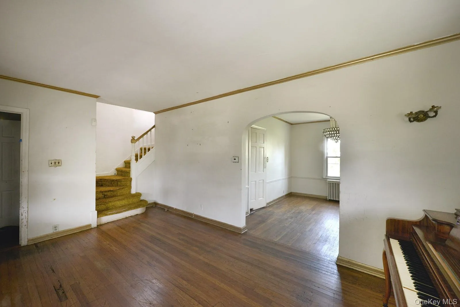 12007 225th Street, New York, NY, 3 Bedrooms Bedrooms, 7 Rooms Rooms,1 BathroomBathrooms,Residential,For Rent,225th,0,1025858 12007 225th Street, New York, NY, 3 Bedrooms Bedrooms, 7 Rooms Rooms,1 BathroomBathrooms,Residential,For Rent,225th,0,1025858