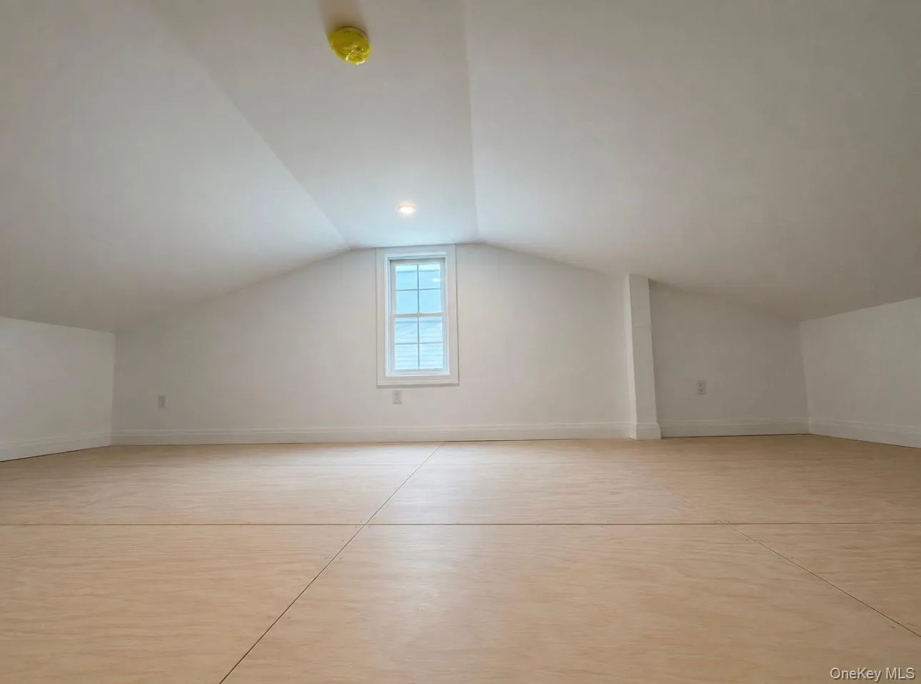 14590 226th Street, New York, NY, 3 Bedrooms Bedrooms, 8 Rooms Rooms,2 BathroomsBathrooms,Residential Lease,For Rent,226th,0,1025860 14590 226th Street, New York, NY, 3 Bedrooms Bedrooms, 8 Rooms Rooms,2 BathroomsBathrooms,Residential Lease,For Rent,226th,0,1025860