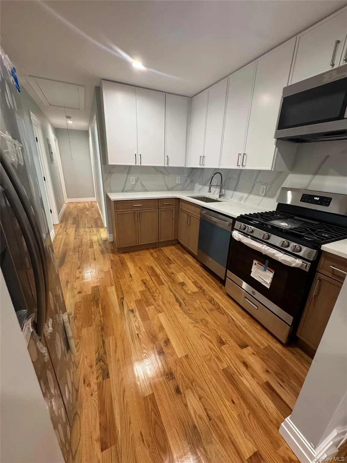 14590 226th Street, New York, NY, 3 Bedrooms Bedrooms, 8 Rooms Rooms,2 BathroomsBathrooms,Residential Lease,For Rent,226th,0,1025860 14590 226th Street, New York, NY, 3 Bedrooms Bedrooms, 8 Rooms Rooms,2 BathroomsBathrooms,Residential Lease,For Rent,226th,0,1025860