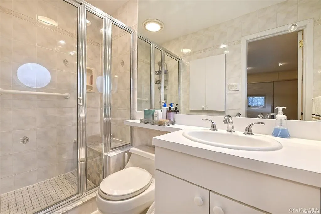 96 Phipps Lane, Oyster Bay, NY, 4 Bedrooms Bedrooms, 8 Rooms Rooms,2 BathroomsBathrooms,Residential Lease,For Rent,Phipps,0,1025863 96 Phipps Lane, Oyster Bay, NY, 4 Bedrooms Bedrooms, 8 Rooms Rooms,2 BathroomsBathrooms,Residential Lease,For Rent,Phipps,0,1025863