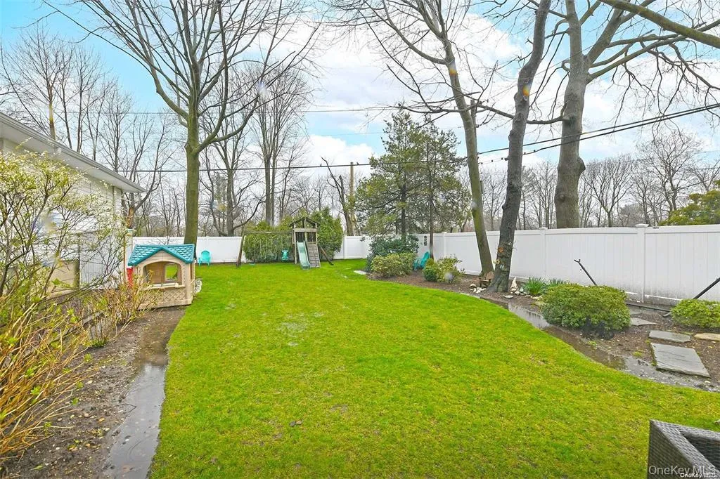 96 Phipps Lane, Oyster Bay, NY, 4 Bedrooms Bedrooms, 8 Rooms Rooms,2 BathroomsBathrooms,Residential Lease,For Rent,Phipps,0,1025863 96 Phipps Lane, Oyster Bay, NY, 4 Bedrooms Bedrooms, 8 Rooms Rooms,2 BathroomsBathrooms,Residential Lease,For Rent,Phipps,0,1025863