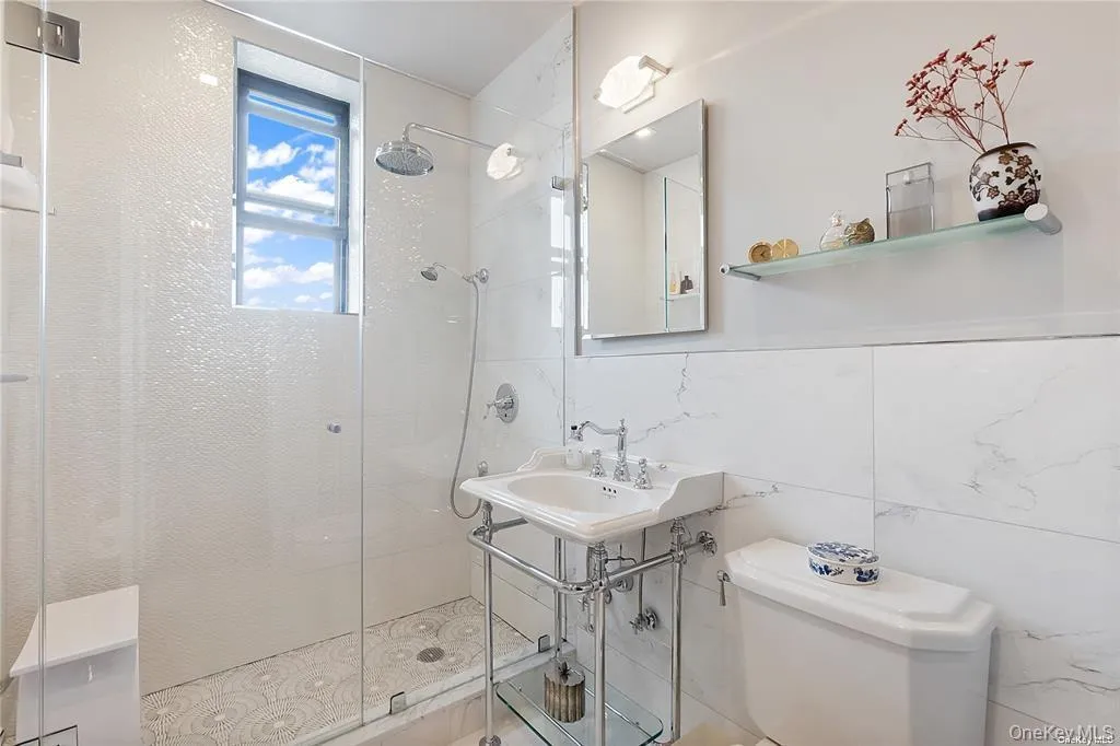 84-51 Beverly Road, New York, NY, 1 Bedroom Bedrooms, 4 Rooms Rooms,1 BathroomBathrooms,Residential,For Rent,Beverly,0,1025864 84-51 Beverly Road, New York, NY, 1 Bedroom Bedrooms, 4 Rooms Rooms,1 BathroomBathrooms,Residential,For Rent,Beverly,0,1025864