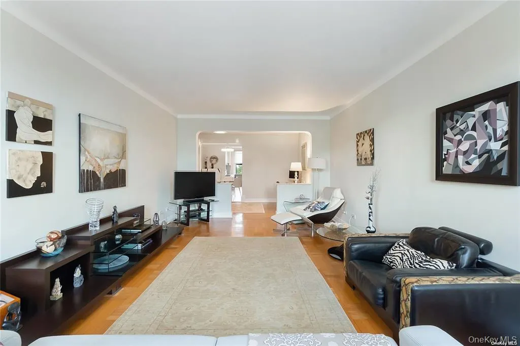 84-51 Beverly Road, New York, NY, 1 Bedroom Bedrooms, 4 Rooms Rooms,1 BathroomBathrooms,Residential,For Rent,Beverly,0,1025864 84-51 Beverly Road, New York, NY, 1 Bedroom Bedrooms, 4 Rooms Rooms,1 BathroomBathrooms,Residential,For Rent,Beverly,0,1025864