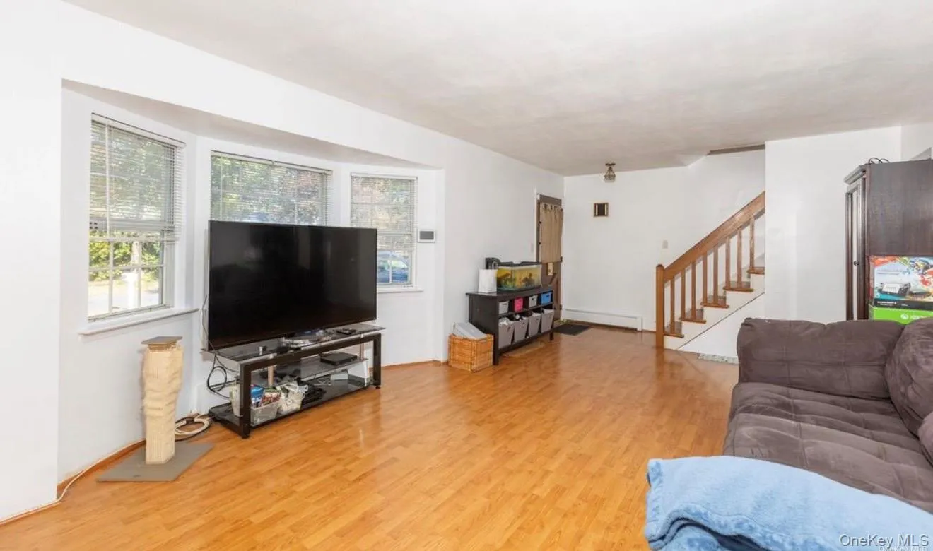 250 Clarice Boulevard, Islip, NY, 4 Bedrooms Bedrooms, 8 Rooms Rooms,3 BathroomsBathrooms,Residential,For Rent,Clarice,0,1025865 250 Clarice Boulevard, Islip, NY, 4 Bedrooms Bedrooms, 8 Rooms Rooms,3 BathroomsBathrooms,Residential,For Rent,Clarice,0,1025865
