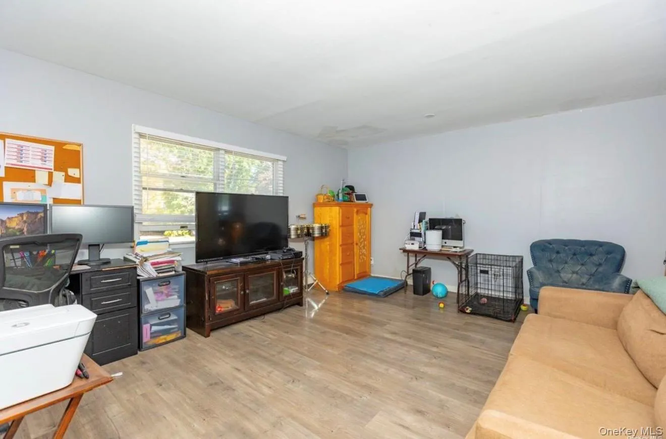 250 Clarice Boulevard, Islip, NY, 4 Bedrooms Bedrooms, 8 Rooms Rooms,3 BathroomsBathrooms,Residential,For Rent,Clarice,0,1025865 250 Clarice Boulevard, Islip, NY, 4 Bedrooms Bedrooms, 8 Rooms Rooms,3 BathroomsBathrooms,Residential,For Rent,Clarice,0,1025865