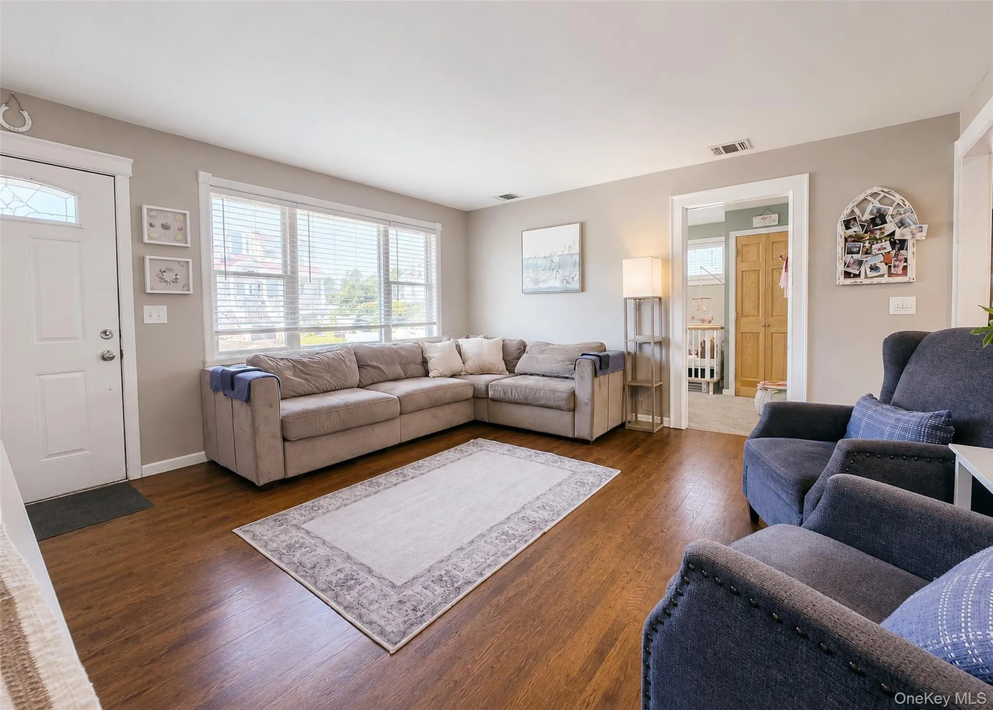 8 Harrison Street, Brookhaven, NY, 3 Bedrooms Bedrooms, 5 Rooms Rooms,1 BathroomBathrooms,Residential,For Rent,Harrison,0,1025868 8 Harrison Street, Brookhaven, NY, 3 Bedrooms Bedrooms, 5 Rooms Rooms,1 BathroomBathrooms,Residential,For Rent,Harrison,0,1025868