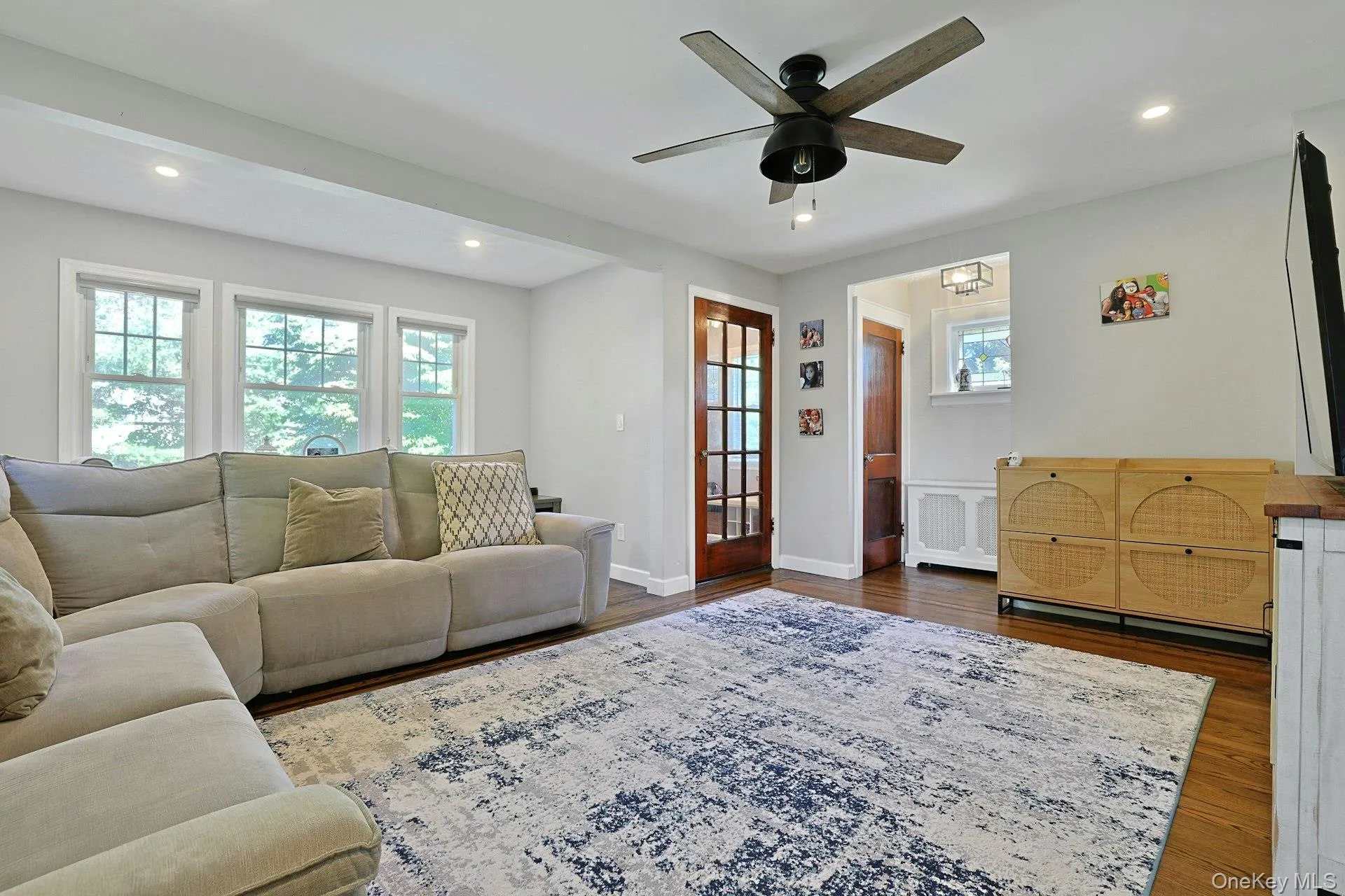 54 Burnside Avenue, Clarkstown, NY, 2 Bedrooms Bedrooms, 8 Rooms Rooms,1 BathroomBathrooms,Residential,For Rent,Burnside,0,1025873 54 Burnside Avenue, Clarkstown, NY, 2 Bedrooms Bedrooms, 8 Rooms Rooms,1 BathroomBathrooms,Residential,For Rent,Burnside,0,1025873