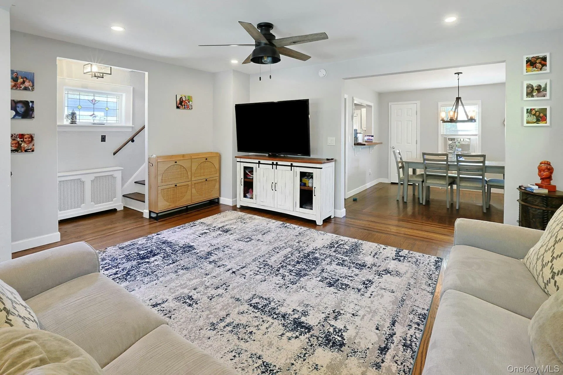 54 Burnside Avenue, Clarkstown, NY, 2 Bedrooms Bedrooms, 8 Rooms Rooms,1 BathroomBathrooms,Residential,For Rent,Burnside,0,1025873 54 Burnside Avenue, Clarkstown, NY, 2 Bedrooms Bedrooms, 8 Rooms Rooms,1 BathroomBathrooms,Residential,For Rent,Burnside,0,1025873
