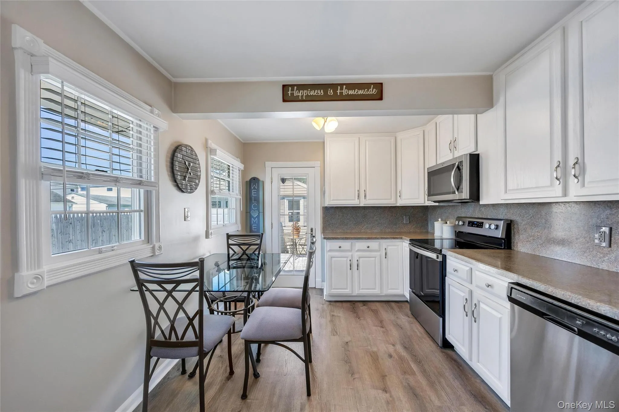 42 Crescent Street, Oyster Bay, NY, 3 Bedrooms Bedrooms, 8 Rooms Rooms,2 BathroomsBathrooms,Residential,For Rent,Crescent,0,1025874 42 Crescent Street, Oyster Bay, NY, 3 Bedrooms Bedrooms, 8 Rooms Rooms,2 BathroomsBathrooms,Residential,For Rent,Crescent,0,1025874