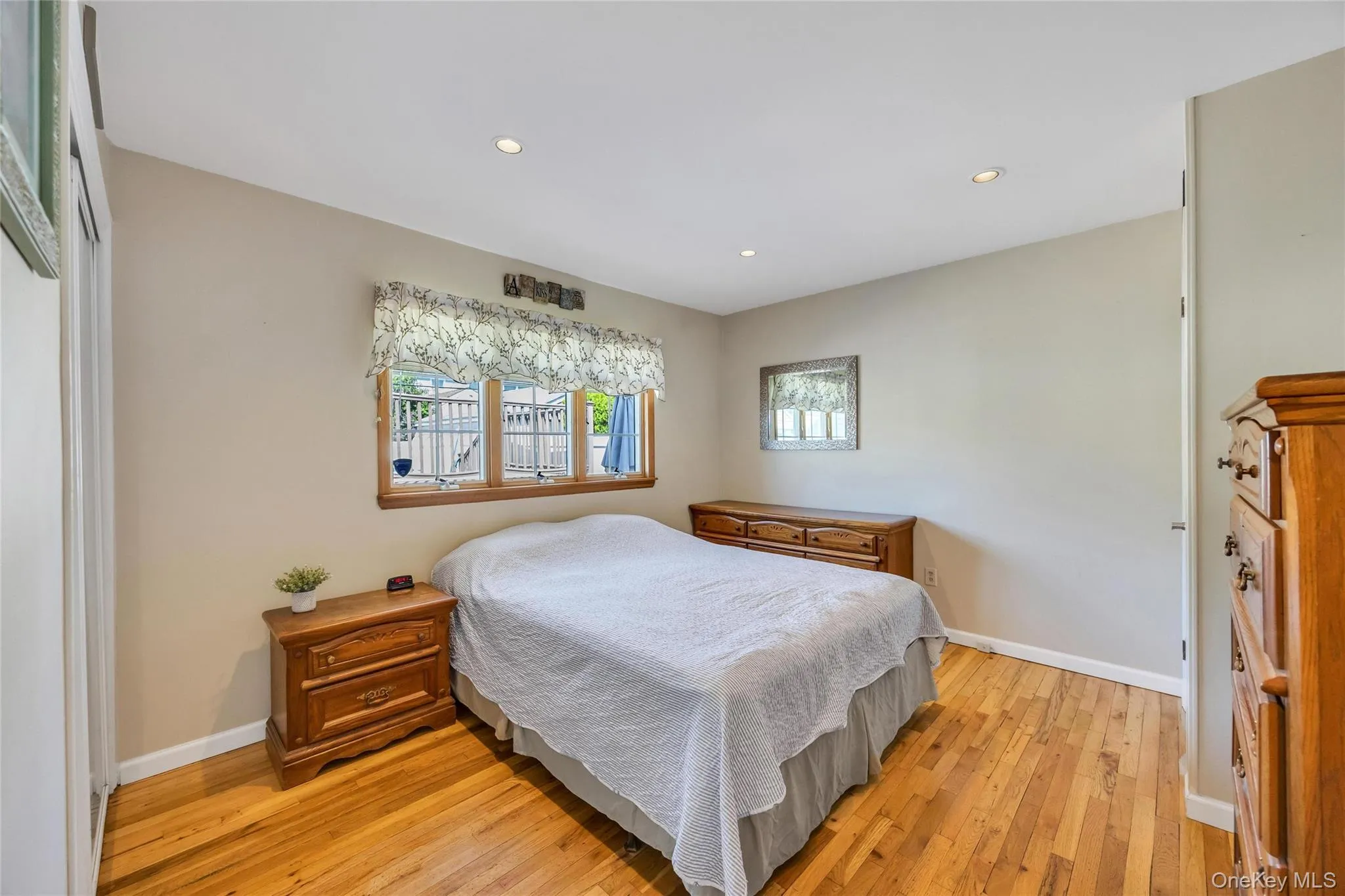 42 Crescent Street, Oyster Bay, NY, 3 Bedrooms Bedrooms, 8 Rooms Rooms,2 BathroomsBathrooms,Residential,For Rent,Crescent,0,1025874 42 Crescent Street, Oyster Bay, NY, 3 Bedrooms Bedrooms, 8 Rooms Rooms,2 BathroomsBathrooms,Residential,For Rent,Crescent,0,1025874