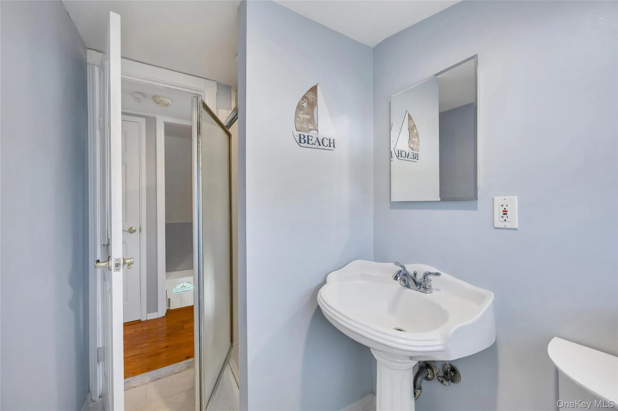 42 Crescent Street, Oyster Bay, NY, 3 Bedrooms Bedrooms, 8 Rooms Rooms,2 BathroomsBathrooms,Residential,For Rent,Crescent,0,1025874 42 Crescent Street, Oyster Bay, NY, 3 Bedrooms Bedrooms, 8 Rooms Rooms,2 BathroomsBathrooms,Residential,For Rent,Crescent,0,1025874