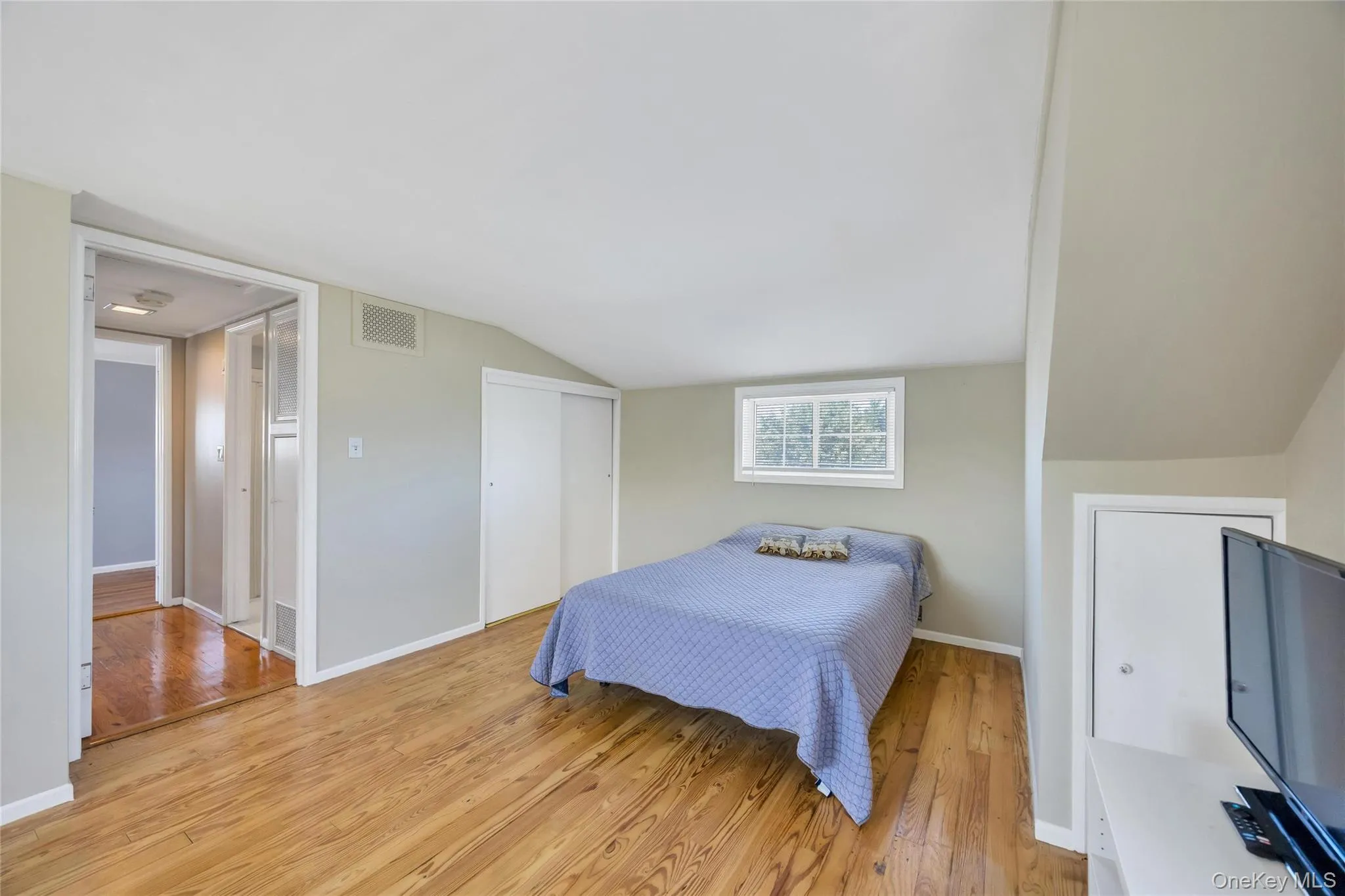 42 Crescent Street, Oyster Bay, NY, 3 Bedrooms Bedrooms, 8 Rooms Rooms,2 BathroomsBathrooms,Residential,For Rent,Crescent,0,1025874 42 Crescent Street, Oyster Bay, NY, 3 Bedrooms Bedrooms, 8 Rooms Rooms,2 BathroomsBathrooms,Residential,For Rent,Crescent,0,1025874