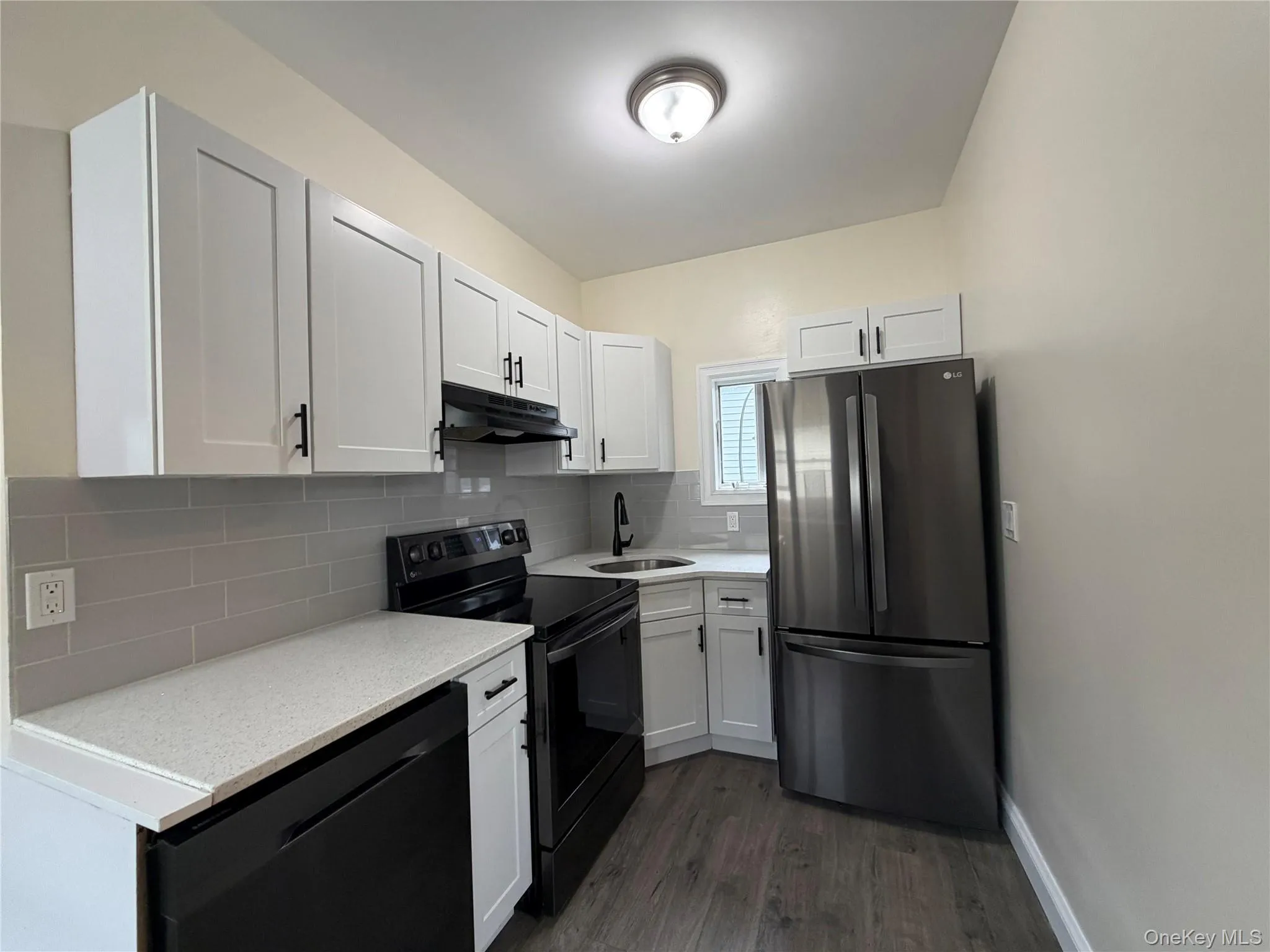 182 Ashford Avenue, Greenburgh, NY, 3 Bedrooms Bedrooms, 5 Rooms Rooms,2 BathroomsBathrooms,Residential Lease,For Rent,Ashford,0,1025875 182 Ashford Avenue, Greenburgh, NY, 3 Bedrooms Bedrooms, 5 Rooms Rooms,2 BathroomsBathrooms,Residential Lease,For Rent,Ashford,0,1025875