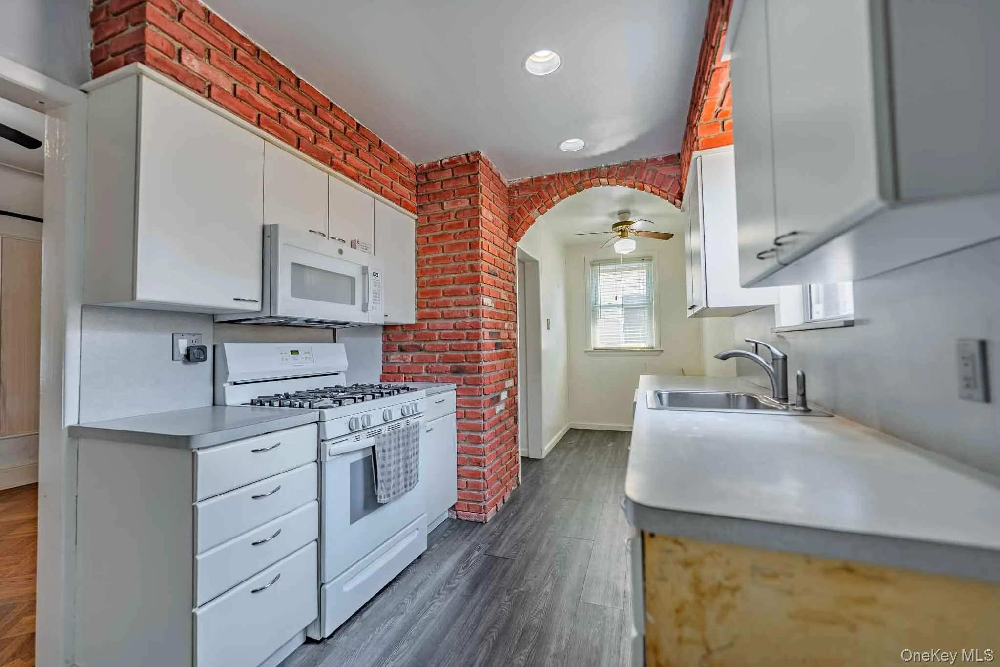 124 Roosevelt Boulevard, Long Beach, NY, 3 Bedrooms Bedrooms, 8 Rooms Rooms,2 BathroomsBathrooms,Residential,For Rent,Roosevelt,0,1025876 124 Roosevelt Boulevard, Long Beach, NY, 3 Bedrooms Bedrooms, 8 Rooms Rooms,2 BathroomsBathrooms,Residential,For Rent,Roosevelt,0,1025876