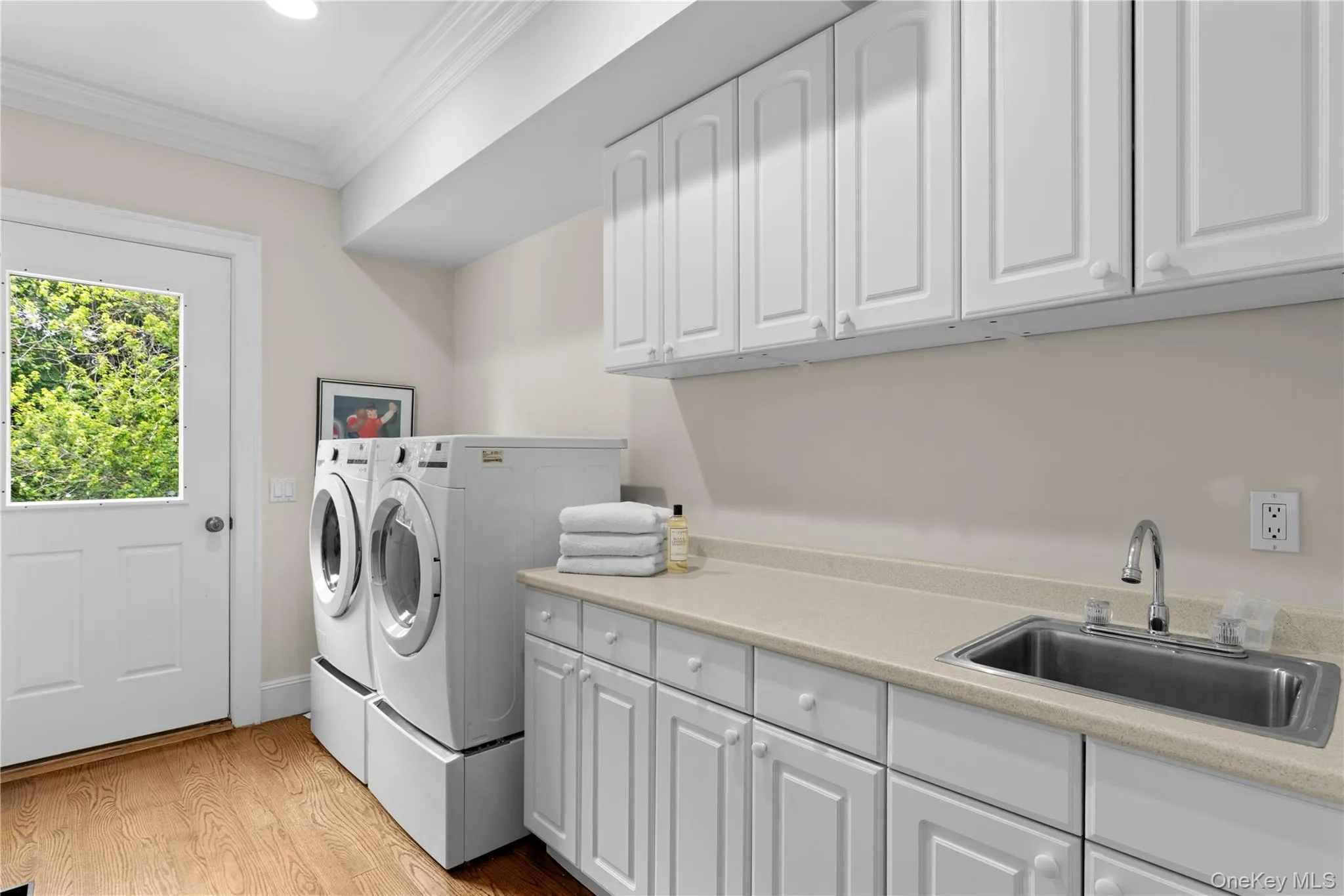 42 Jessup Lane, Southampton, NY, 4 Bedrooms Bedrooms, 9 Rooms Rooms,4 BathroomsBathrooms,Residential,For Rent,Jessup,0,1025877 42 Jessup Lane, Southampton, NY, 4 Bedrooms Bedrooms, 9 Rooms Rooms,4 BathroomsBathrooms,Residential,For Rent,Jessup,0,1025877