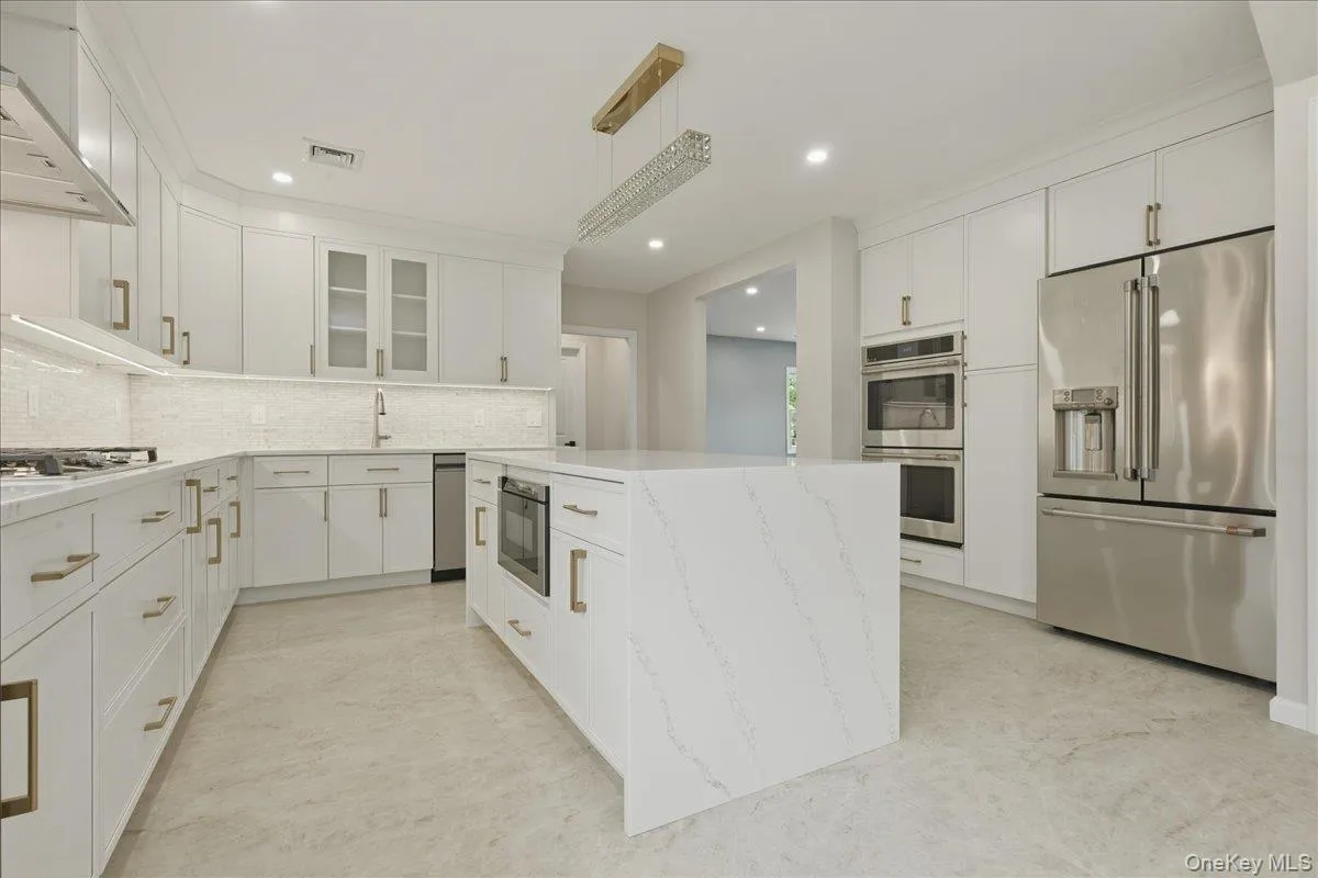 616 Harless Place, Hempstead, NY, 5 Bedrooms Bedrooms, 9 Rooms Rooms,4 BathroomsBathrooms,Residential,For Rent,Harless,0,1025880 616 Harless Place, Hempstead, NY, 5 Bedrooms Bedrooms, 9 Rooms Rooms,4 BathroomsBathrooms,Residential,For Rent,Harless,0,1025880