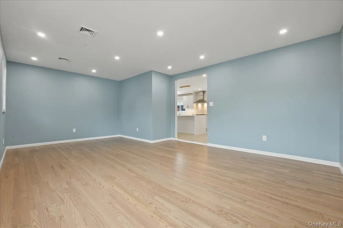 616 Harless Place, Hempstead, NY, 5 Bedrooms Bedrooms, 9 Rooms Rooms,4 BathroomsBathrooms,Residential,For Rent,Harless,0,1025880 616 Harless Place, Hempstead, NY, 5 Bedrooms Bedrooms, 9 Rooms Rooms,4 BathroomsBathrooms,Residential,For Rent,Harless,0,1025880