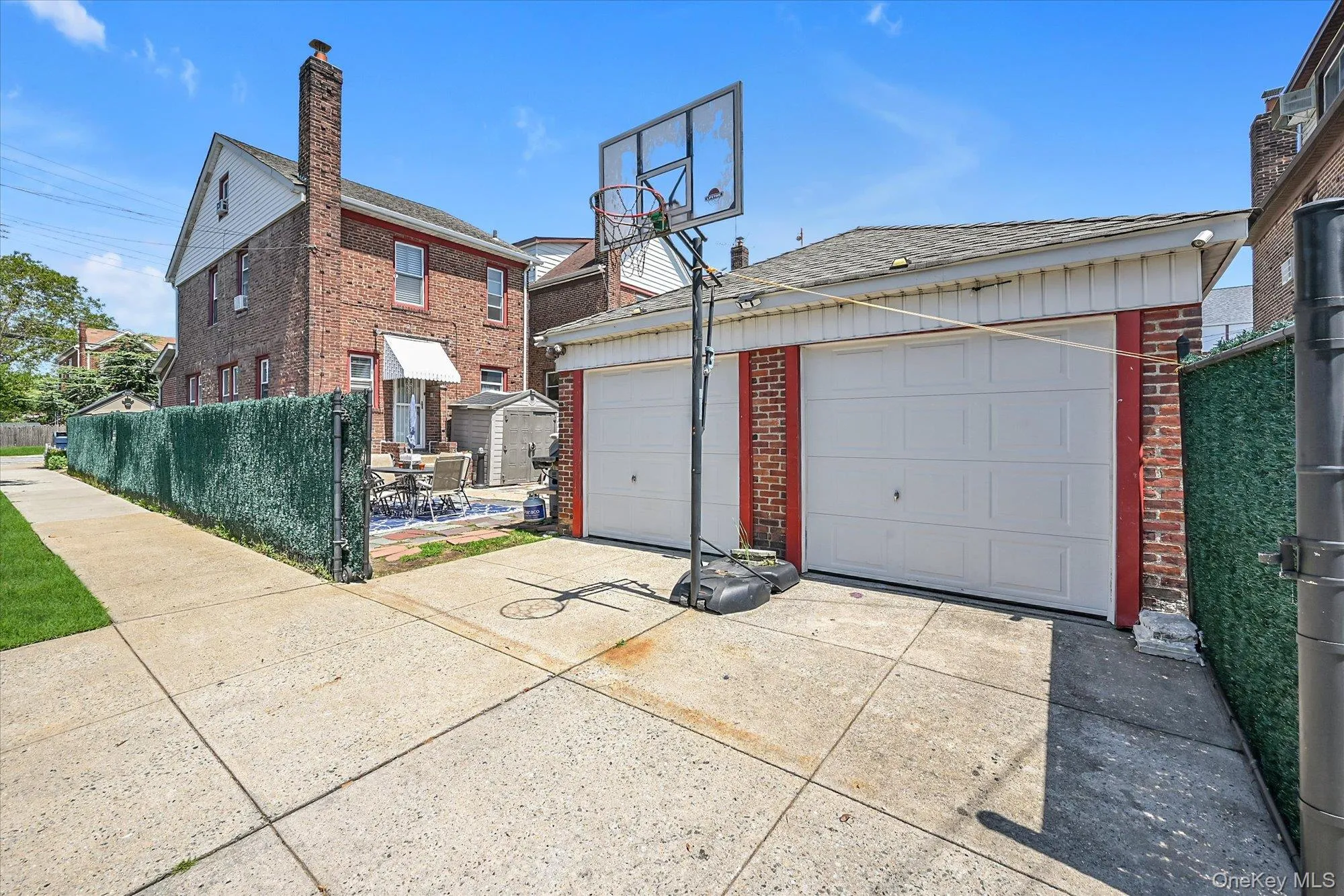 202-02 36th Avenue, New York, NY, 5 Bedrooms Bedrooms, 8 Rooms Rooms,2 BathroomsBathrooms,Residential,For Rent,36th,0,1025886 202-02 36th Avenue, New York, NY, 5 Bedrooms Bedrooms, 8 Rooms Rooms,2 BathroomsBathrooms,Residential,For Rent,36th,0,1025886