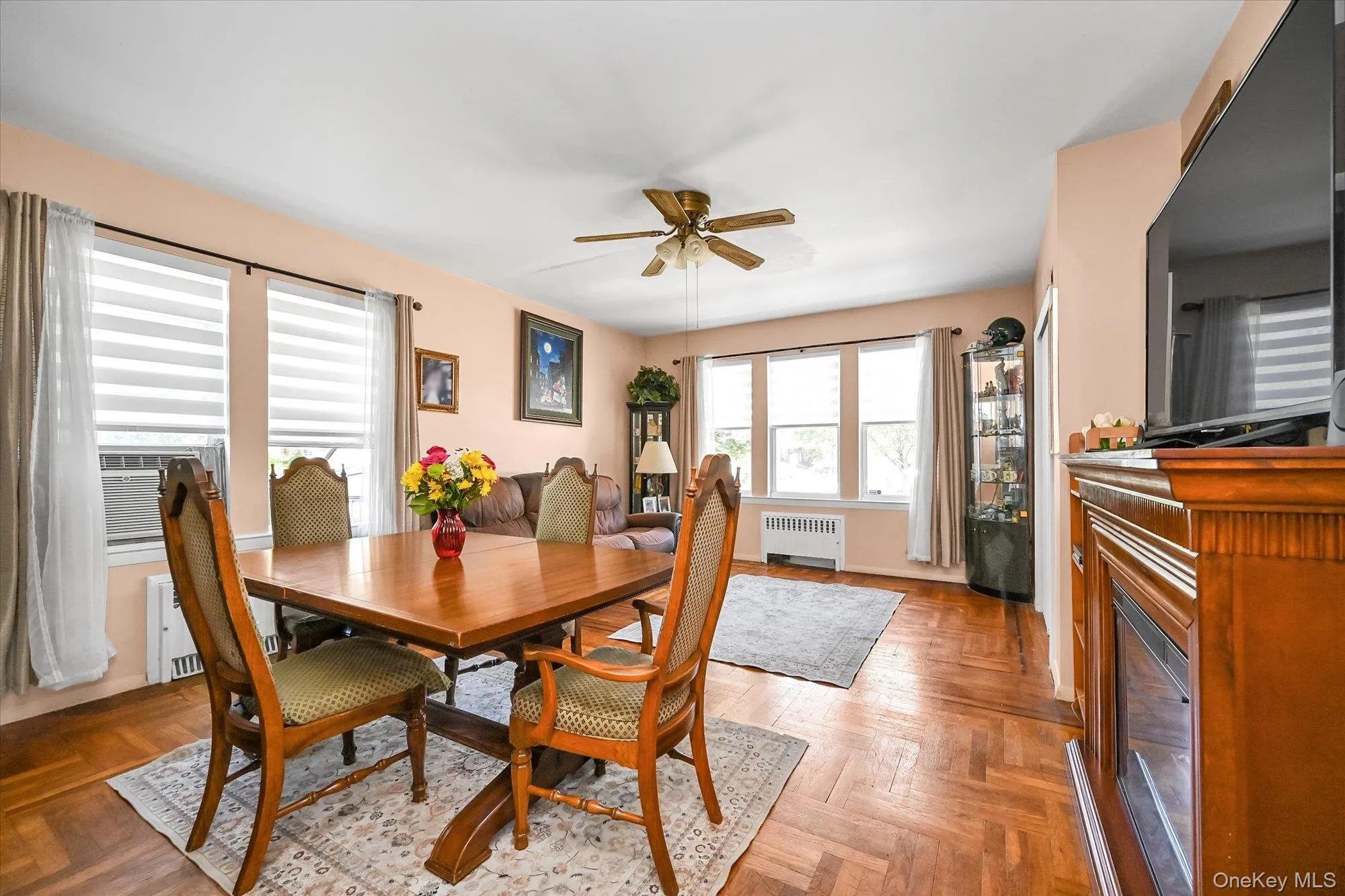 202-02 36th Avenue, New York, NY, 5 Bedrooms Bedrooms, 8 Rooms Rooms,2 BathroomsBathrooms,Residential,For Rent,36th,0,1025886 202-02 36th Avenue, New York, NY, 5 Bedrooms Bedrooms, 8 Rooms Rooms,2 BathroomsBathrooms,Residential,For Rent,36th,0,1025886