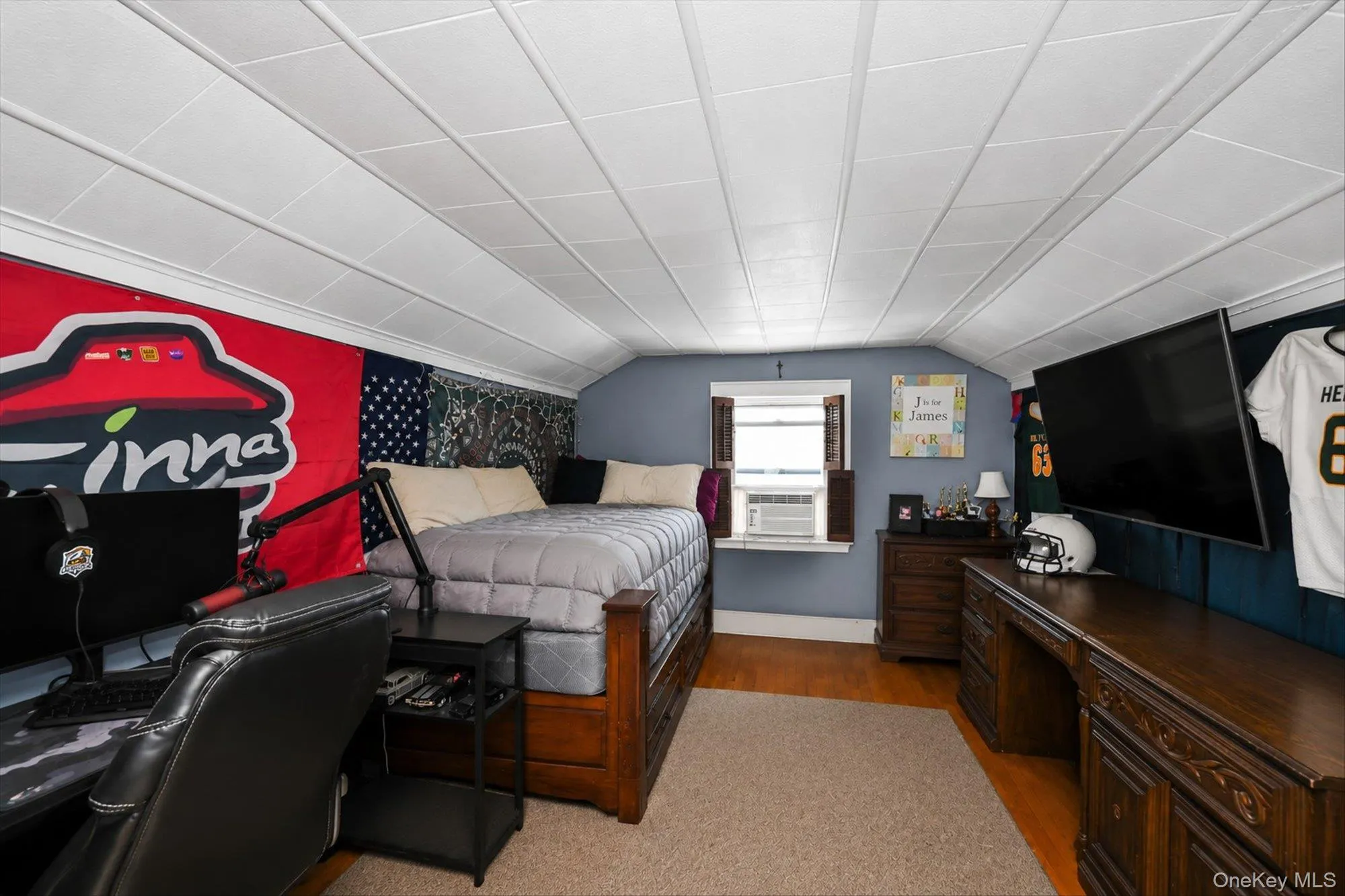 202-02 36th Avenue, New York, NY, 5 Bedrooms Bedrooms, 8 Rooms Rooms,2 BathroomsBathrooms,Residential,For Rent,36th,0,1025886 202-02 36th Avenue, New York, NY, 5 Bedrooms Bedrooms, 8 Rooms Rooms,2 BathroomsBathrooms,Residential,For Rent,36th,0,1025886